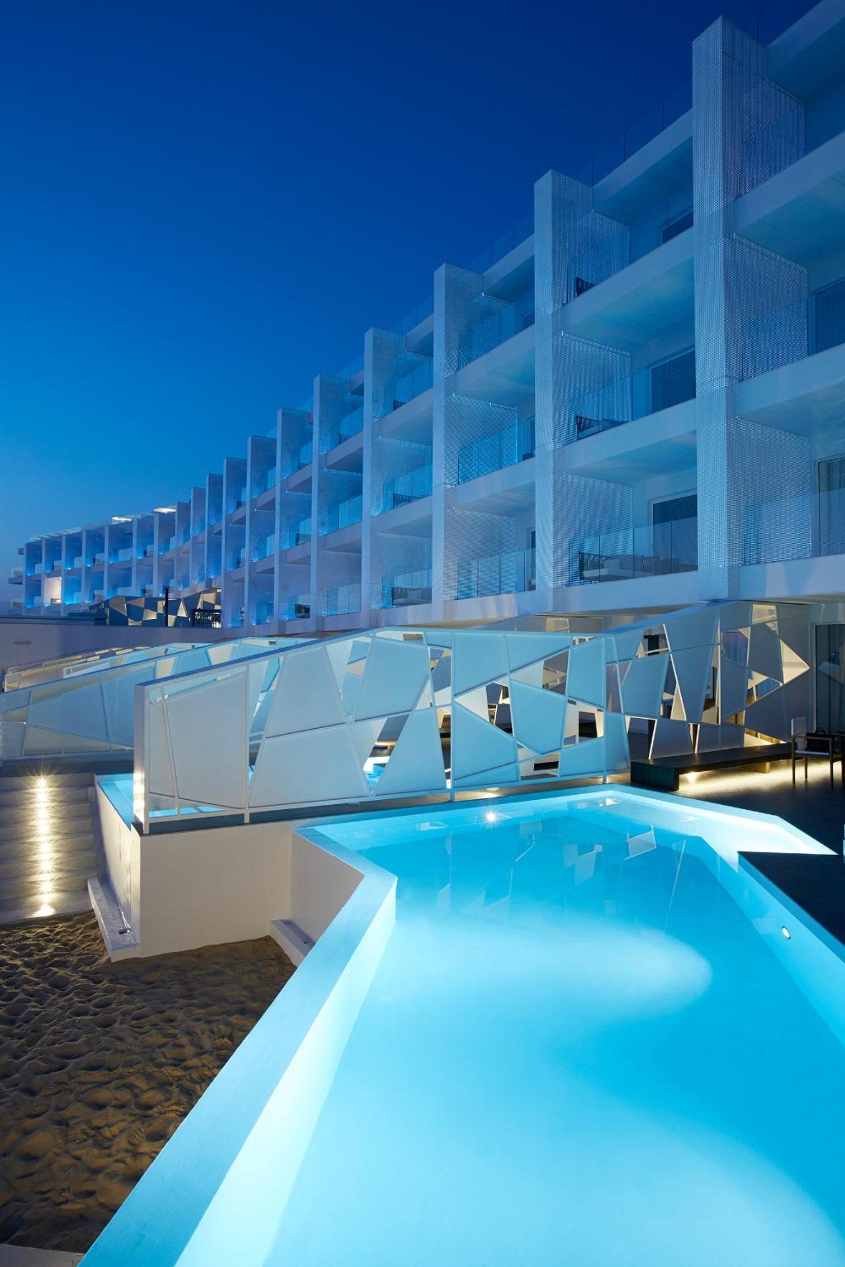 Ultra Suite with Private Pool and Sea View photo 2