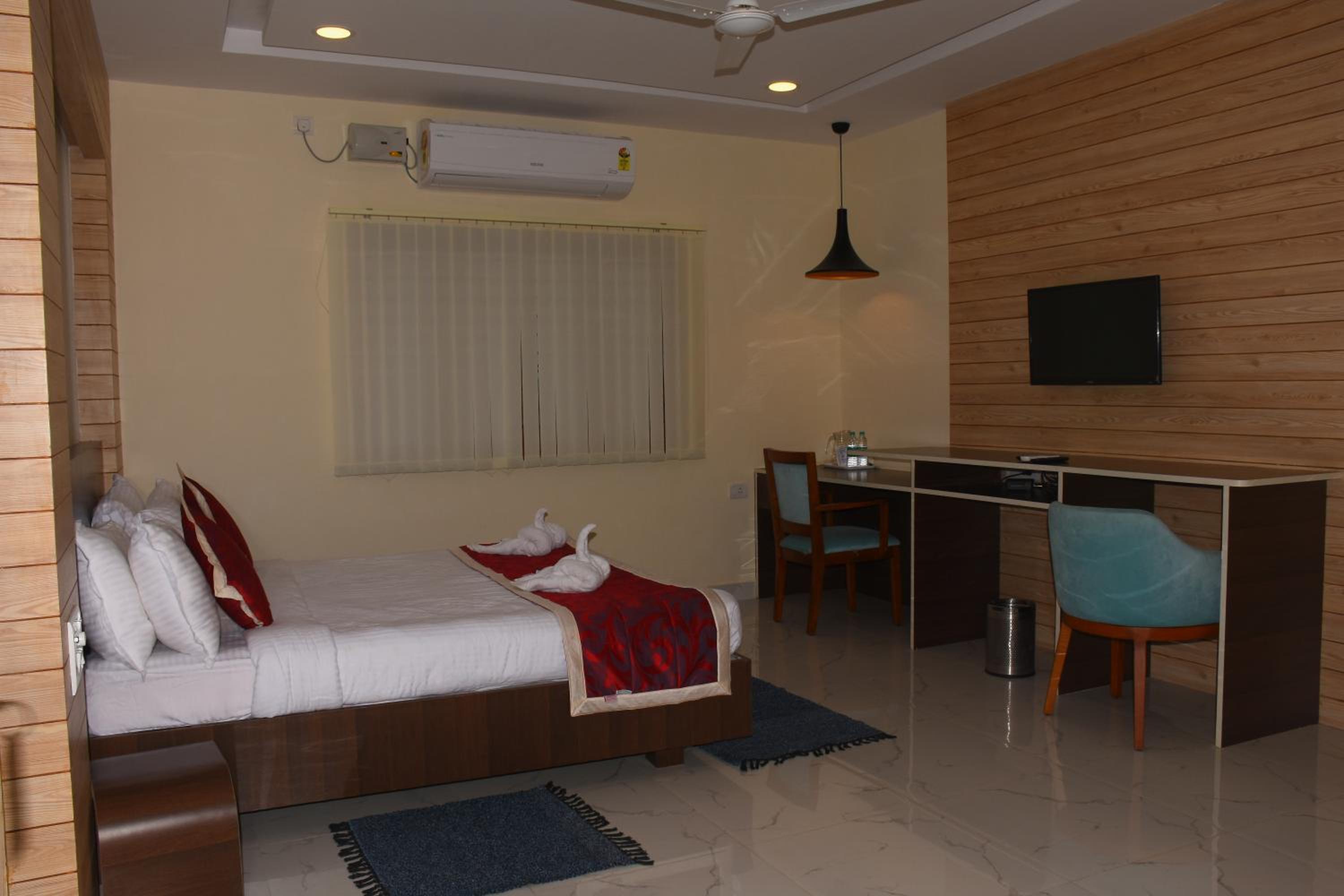 Deluxe Double Room photo 3