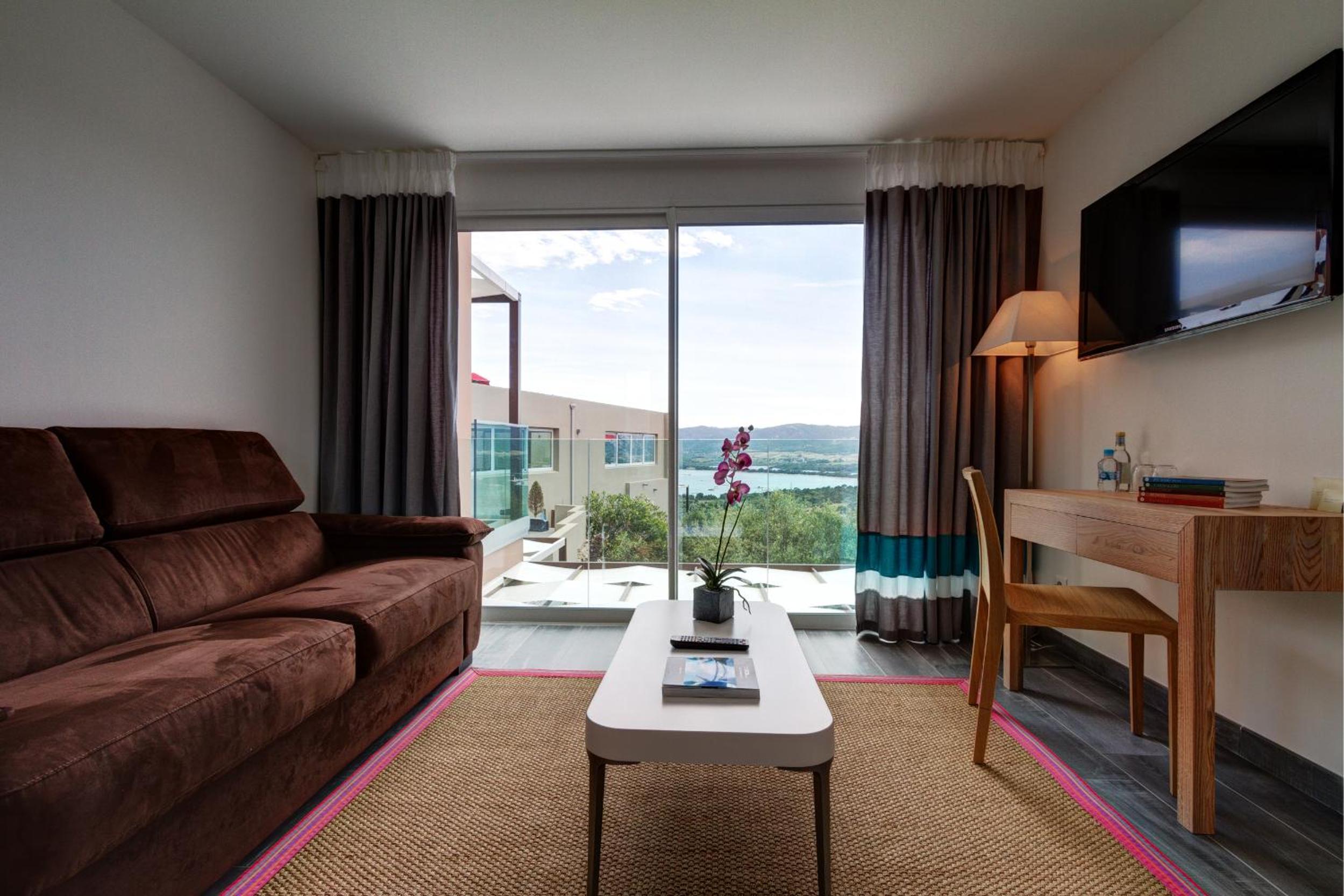Deluxe Junior Suite