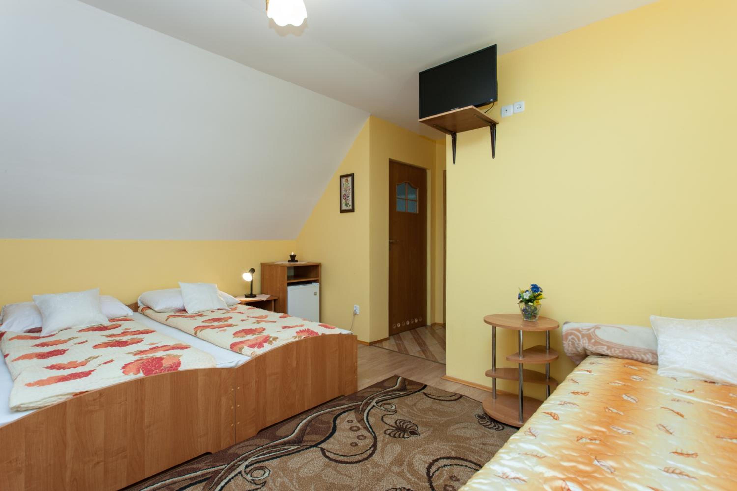 Triple Room - Photo 2