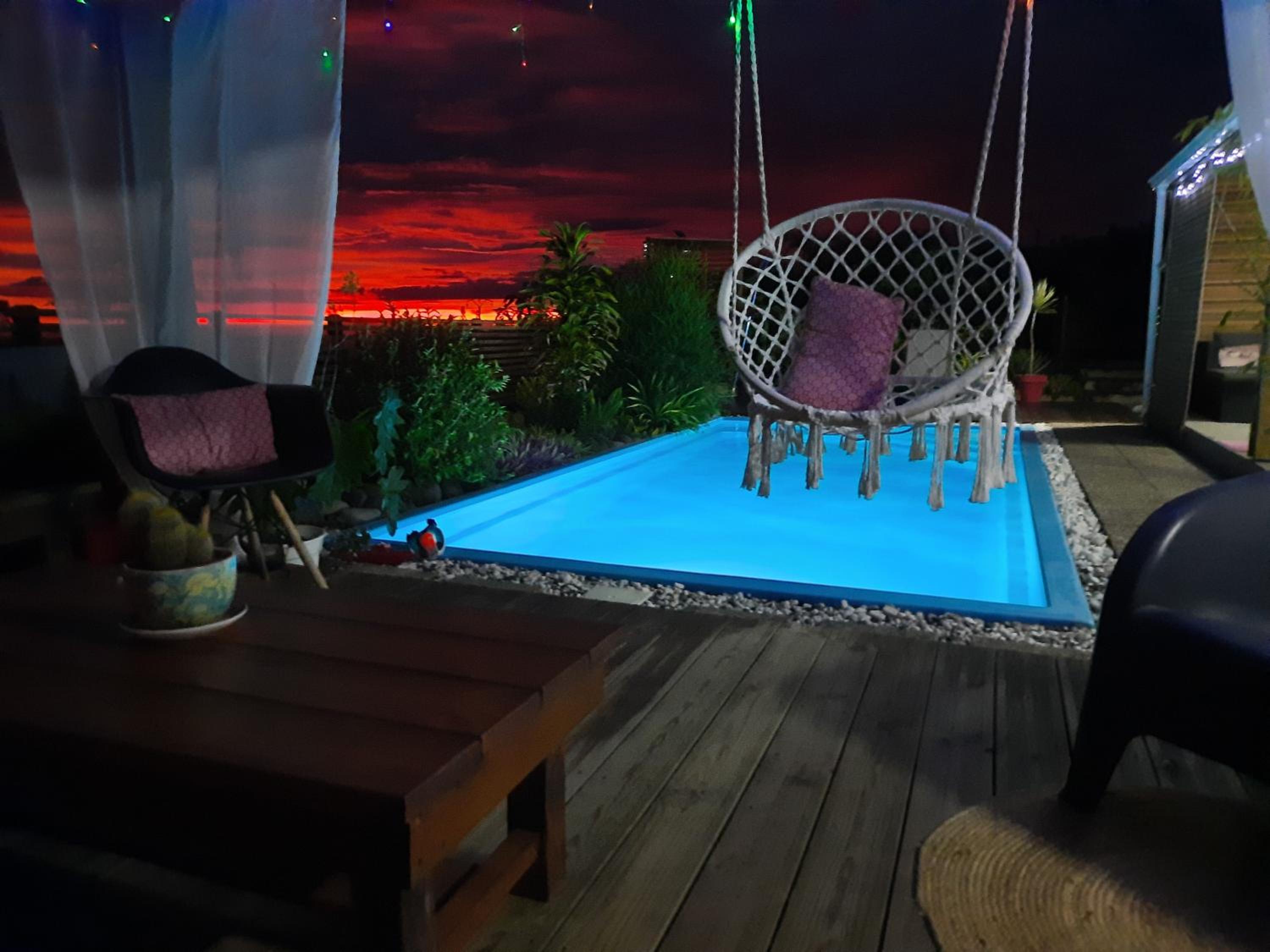 Double Room with Pool View photo 3