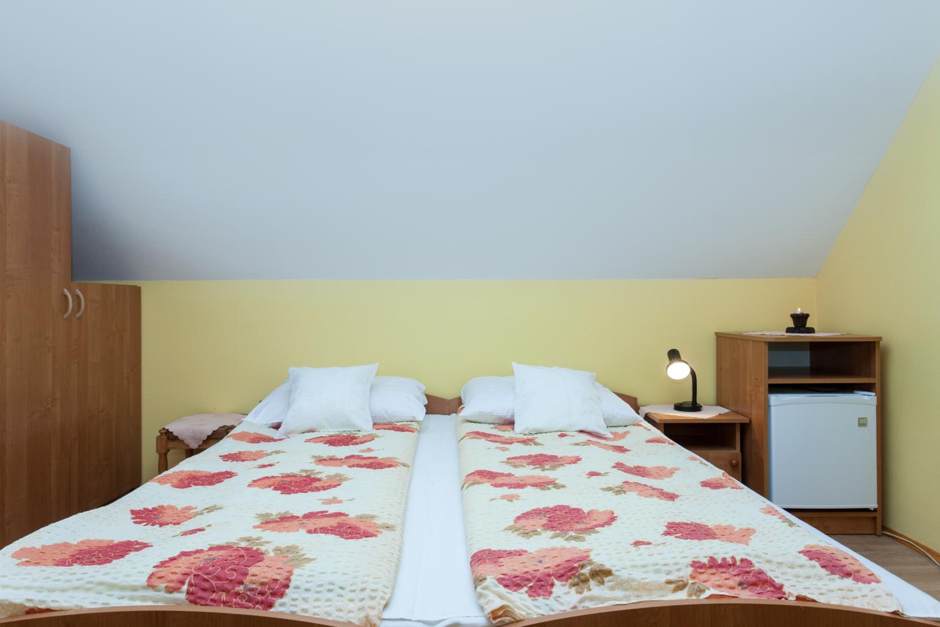 Triple Room - Photo 5