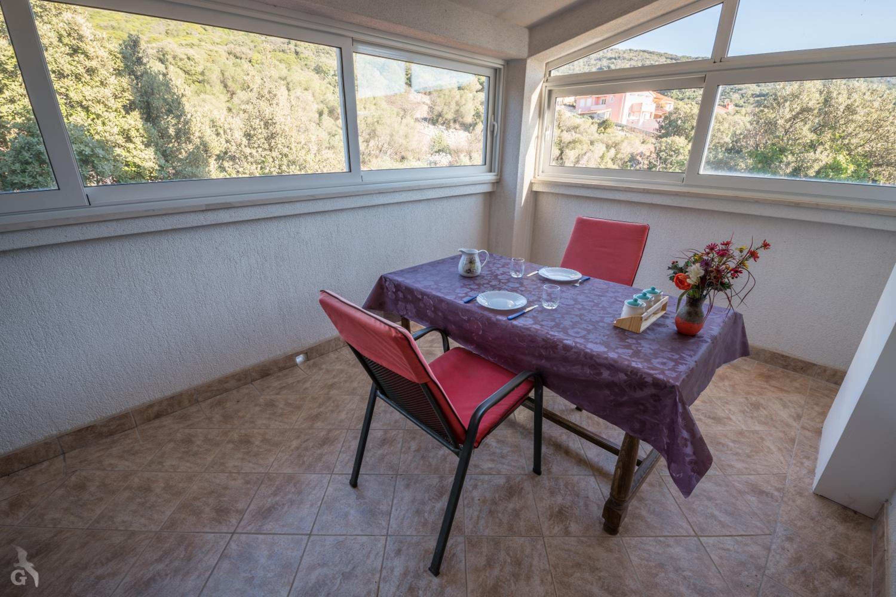 Studio  with Balcony (3 Adults) photo 3