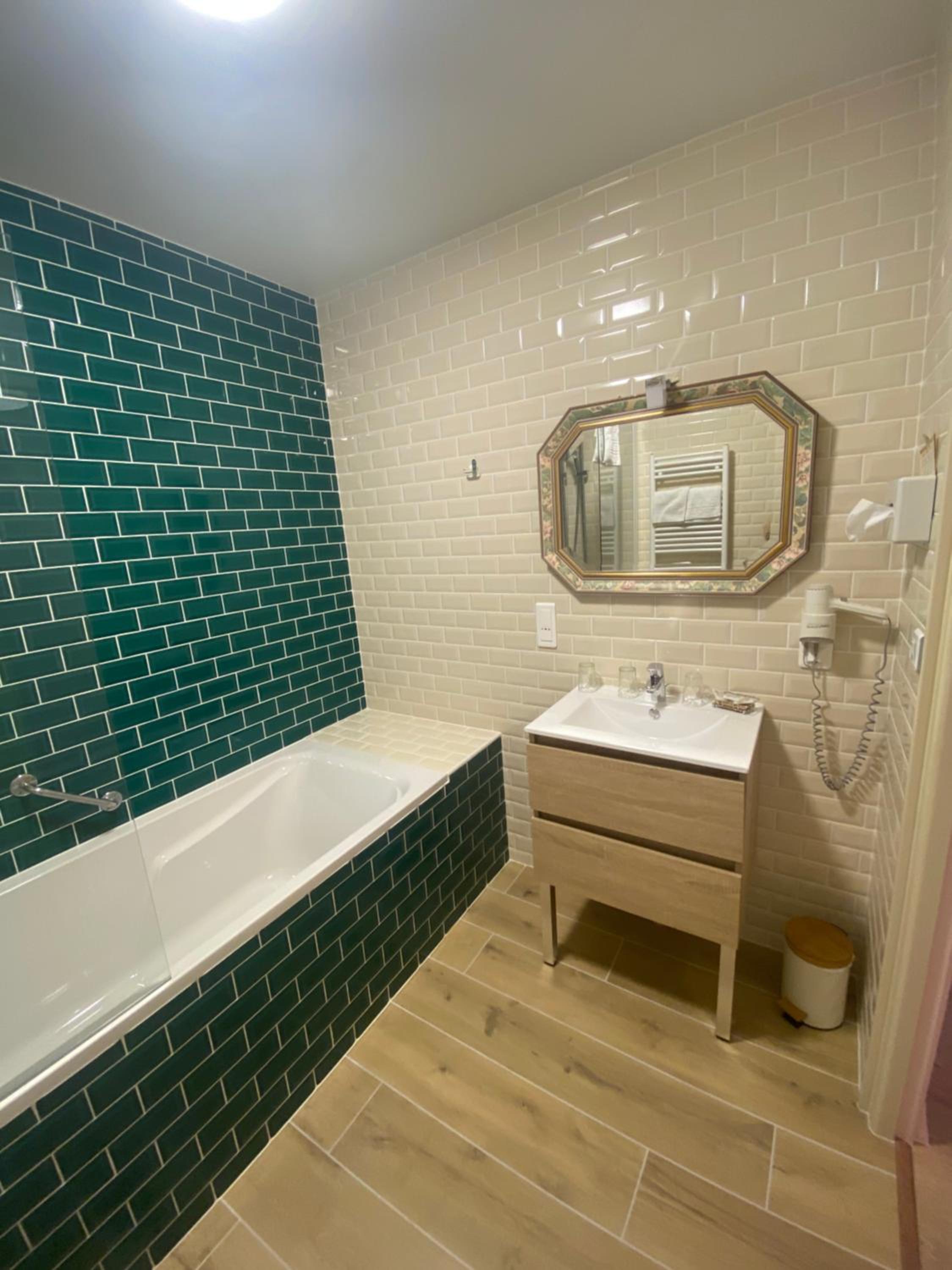 Superior Quadruple Room photo 3