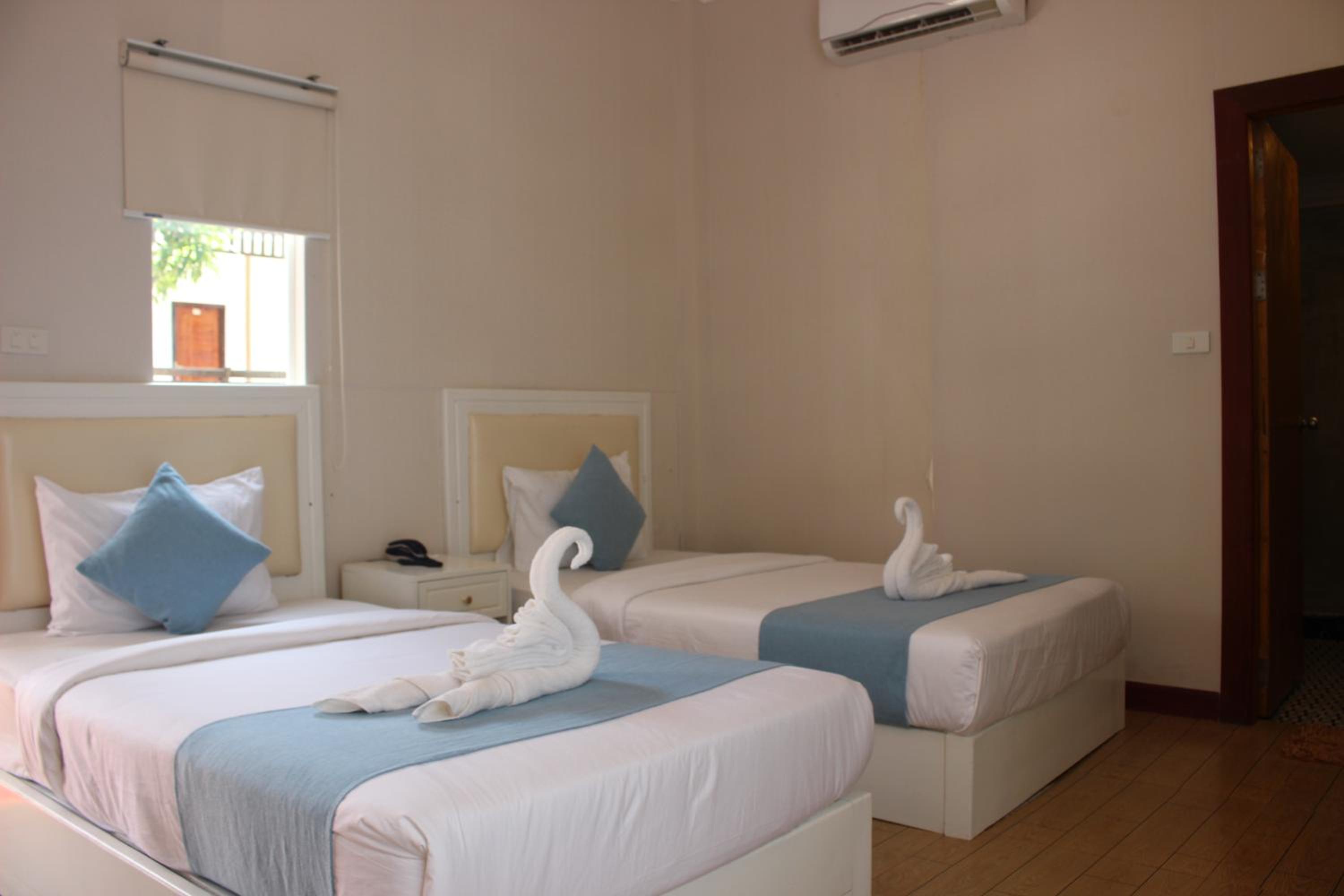 Superior Twin Room - Photo 6