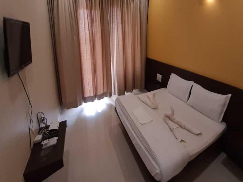 Deluxe Double Room - Photo 16