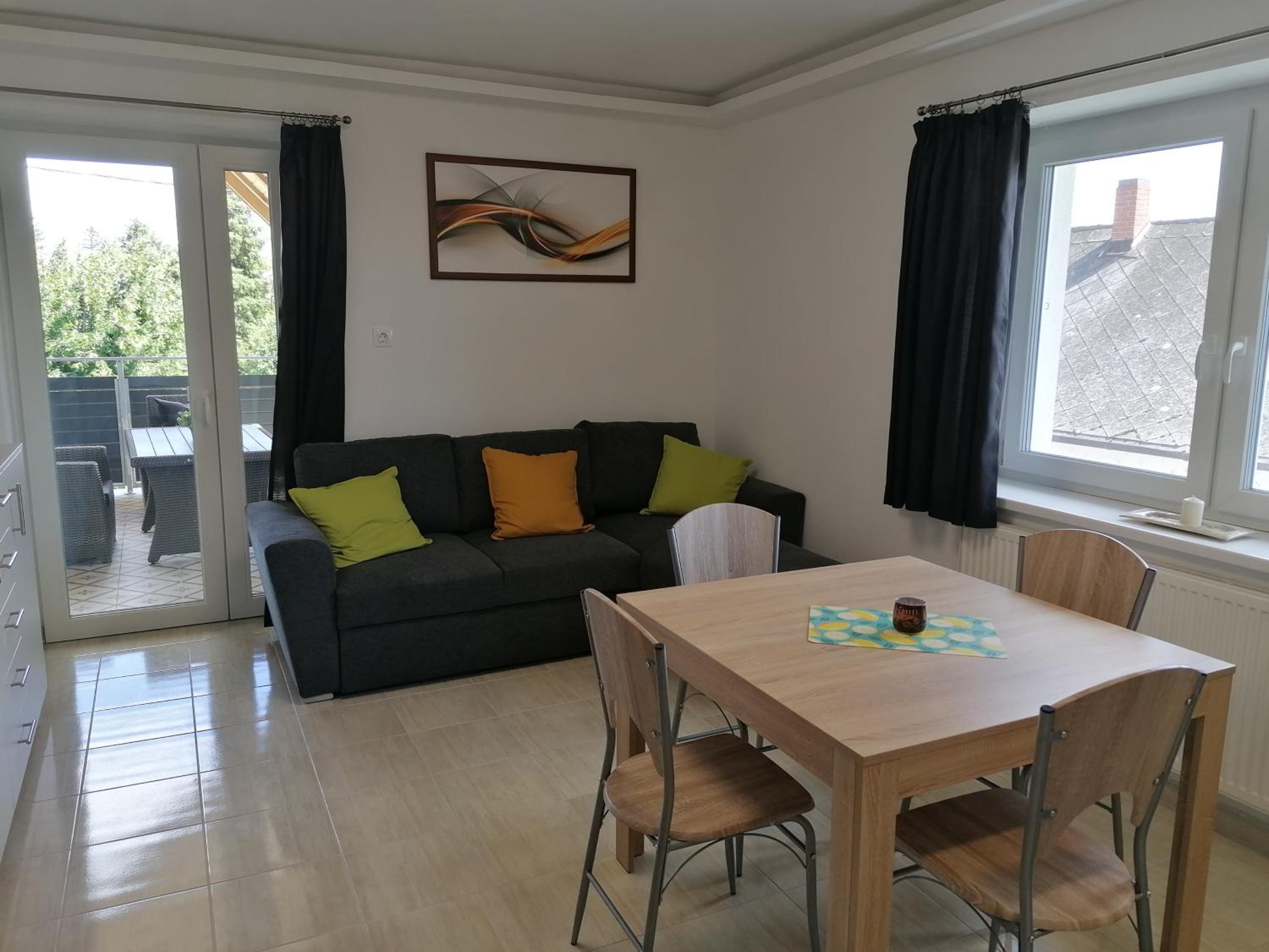 Deluxe Apartment photo 3