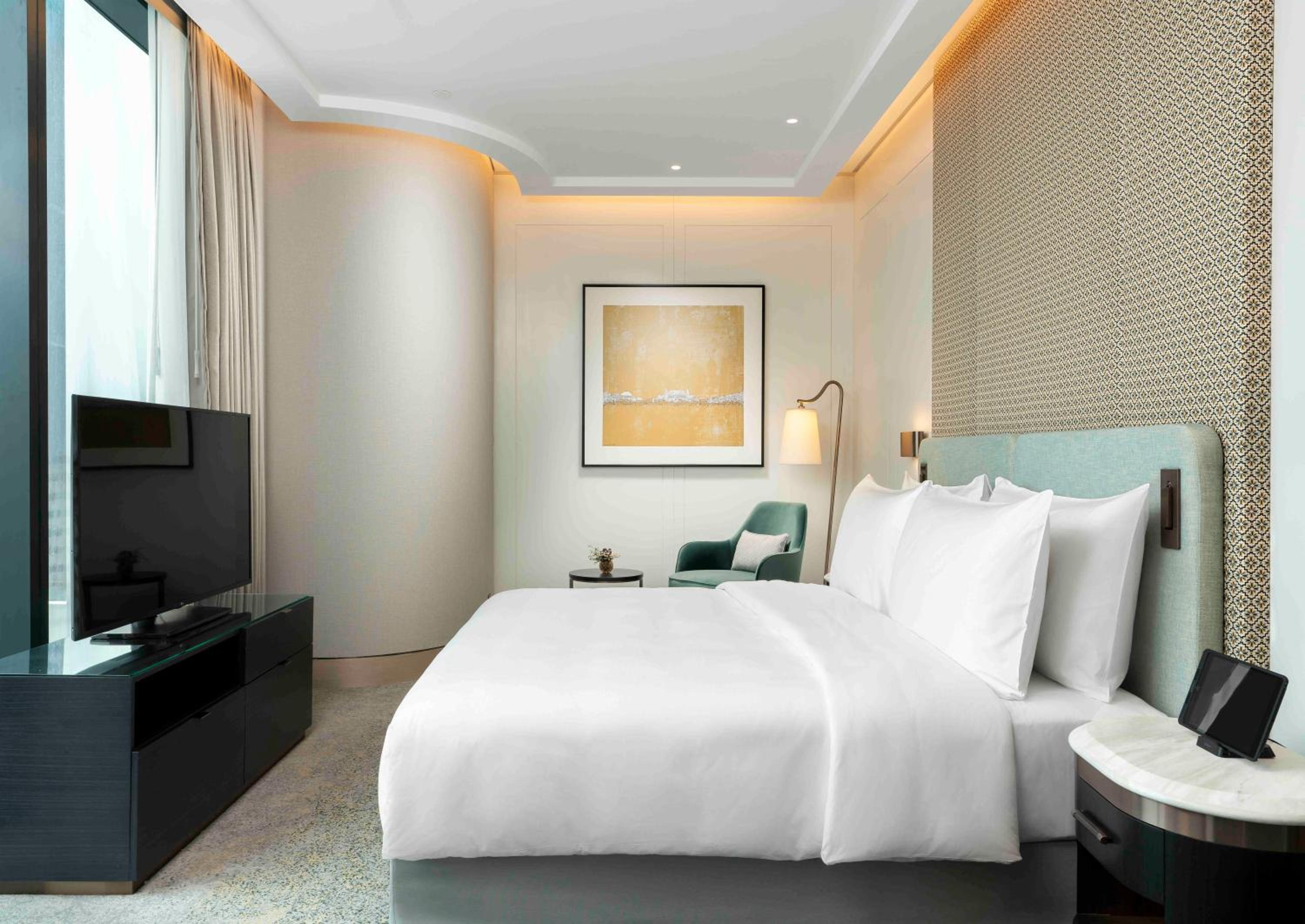 Premier Suite - Photo 6