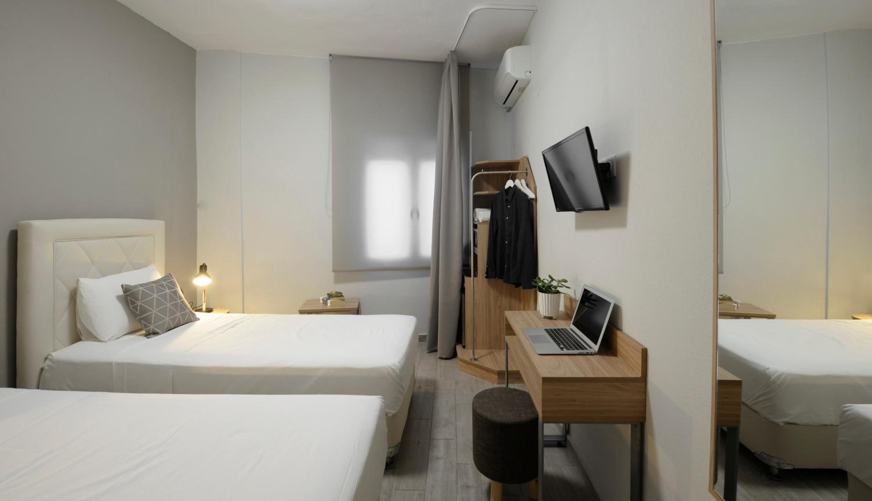 Standard Double Room photo 2