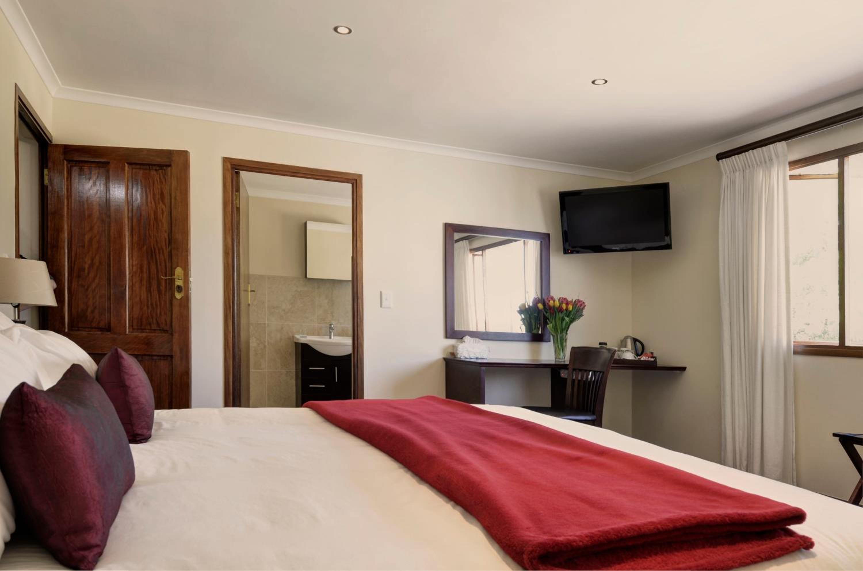 Deluxe Double or Twin Room photo 3