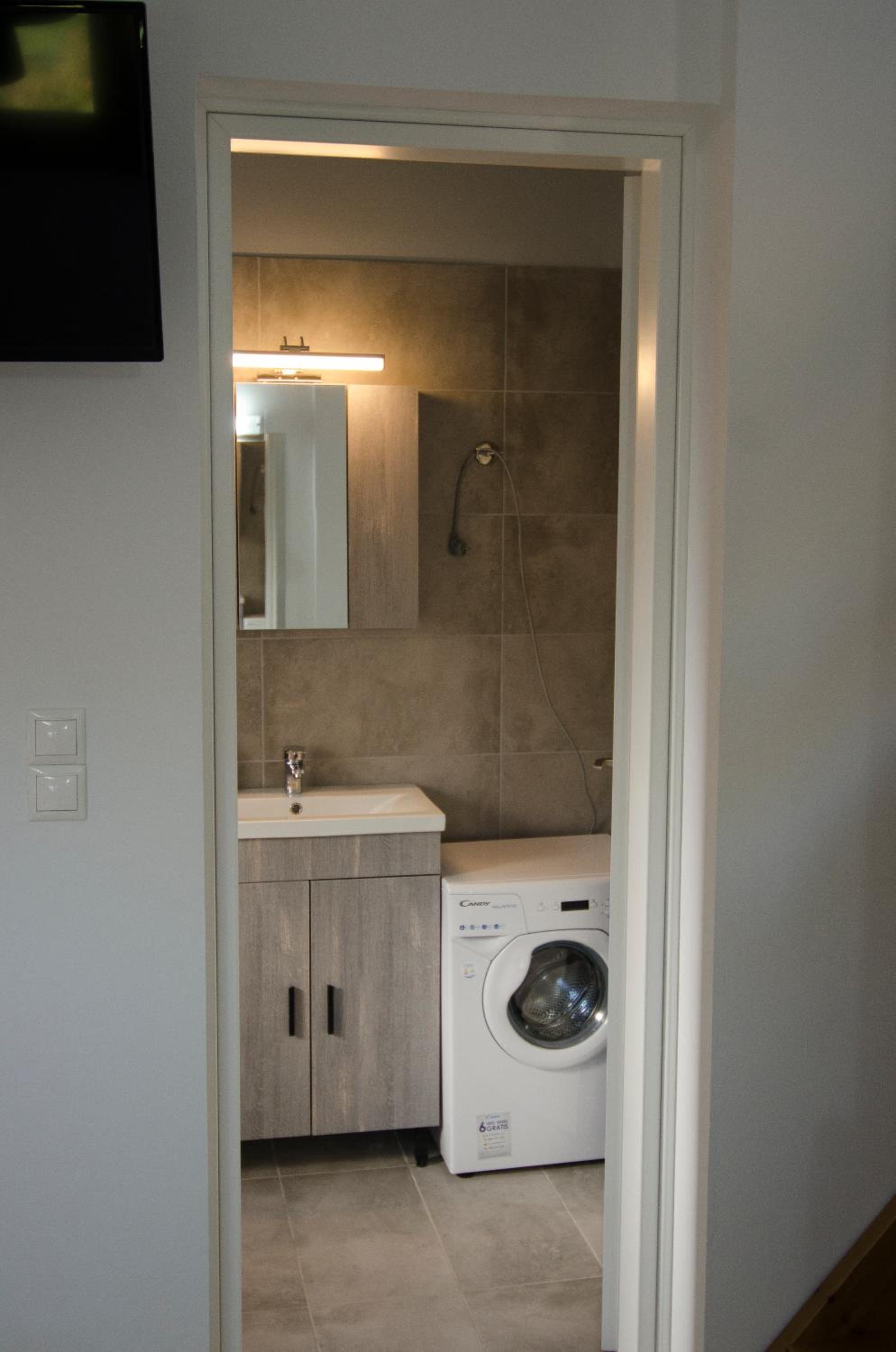 One-Bedroom House photo 3
