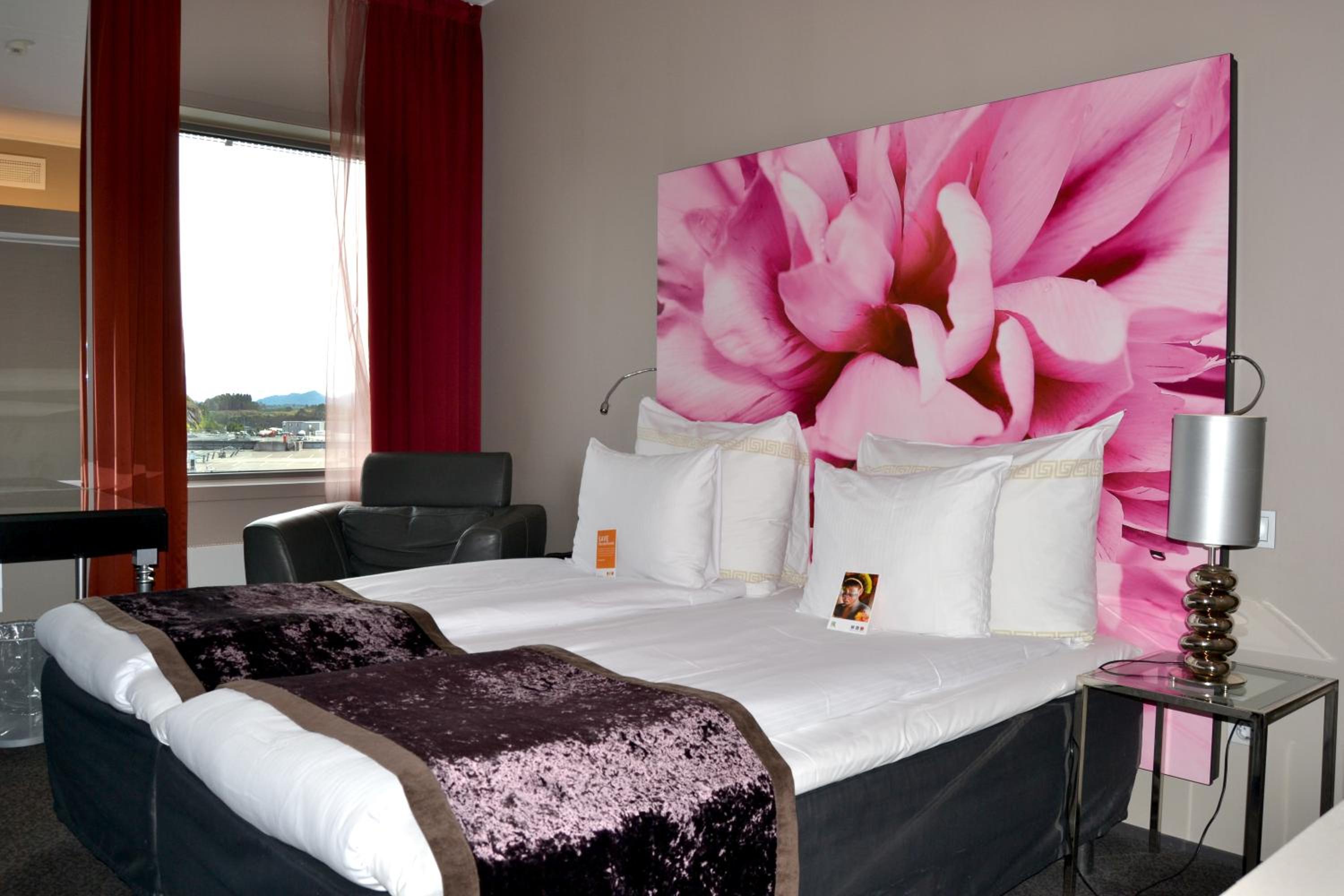 Standard Double or Twin Room - Photo 1