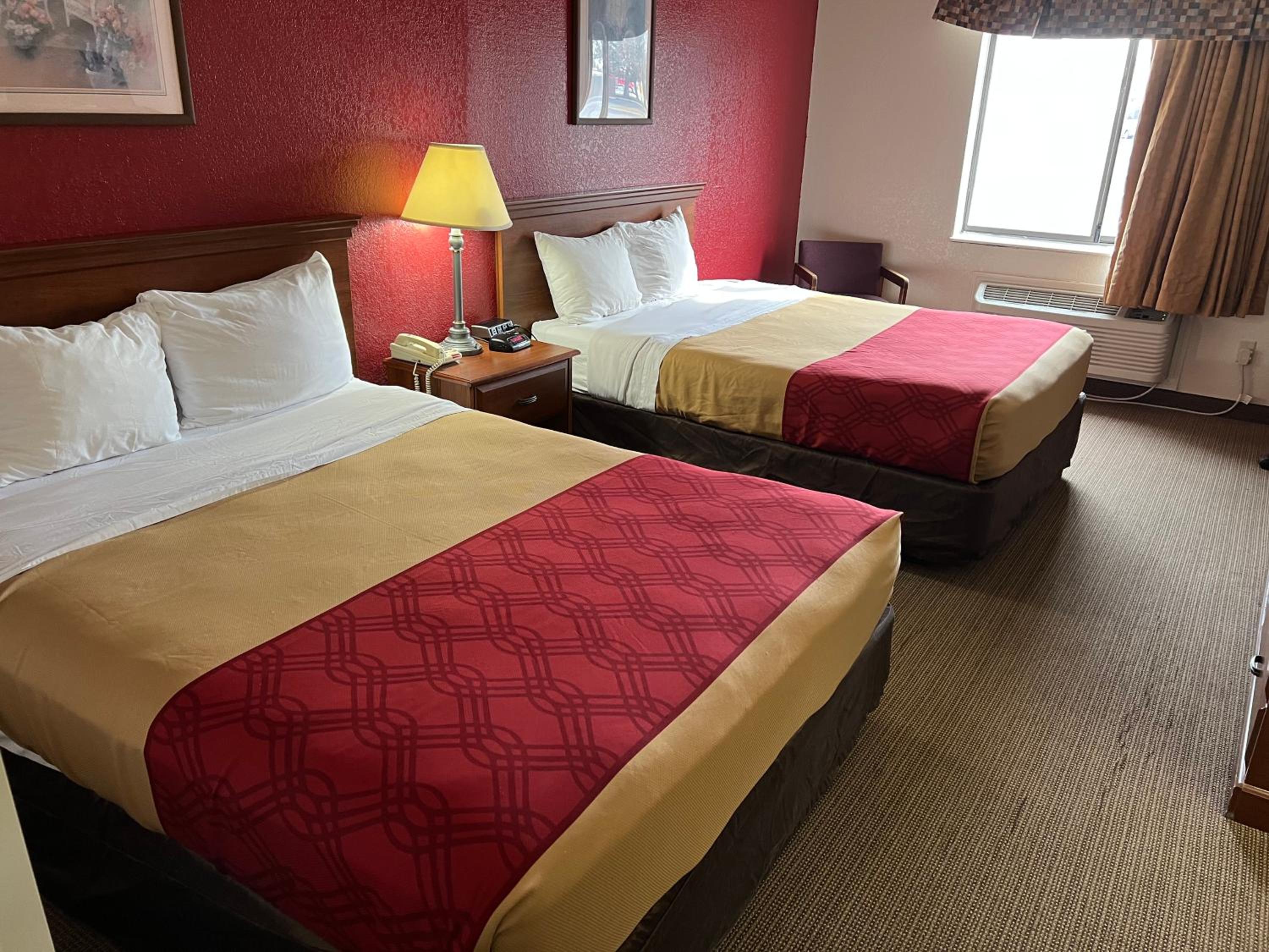 Queen Room with Two Queen Beds - Non-Smoking