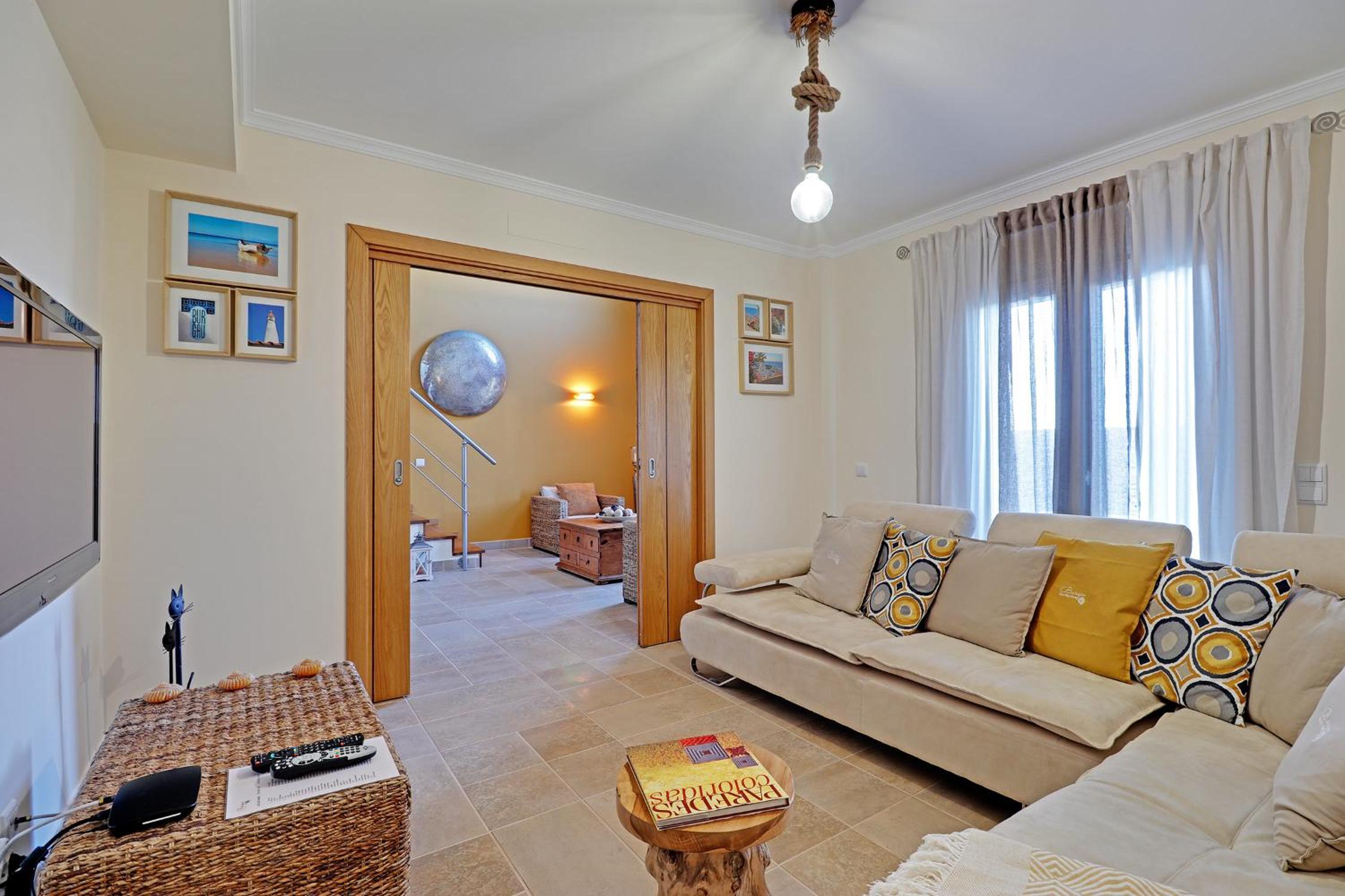 Three-Bedroom House photo 3