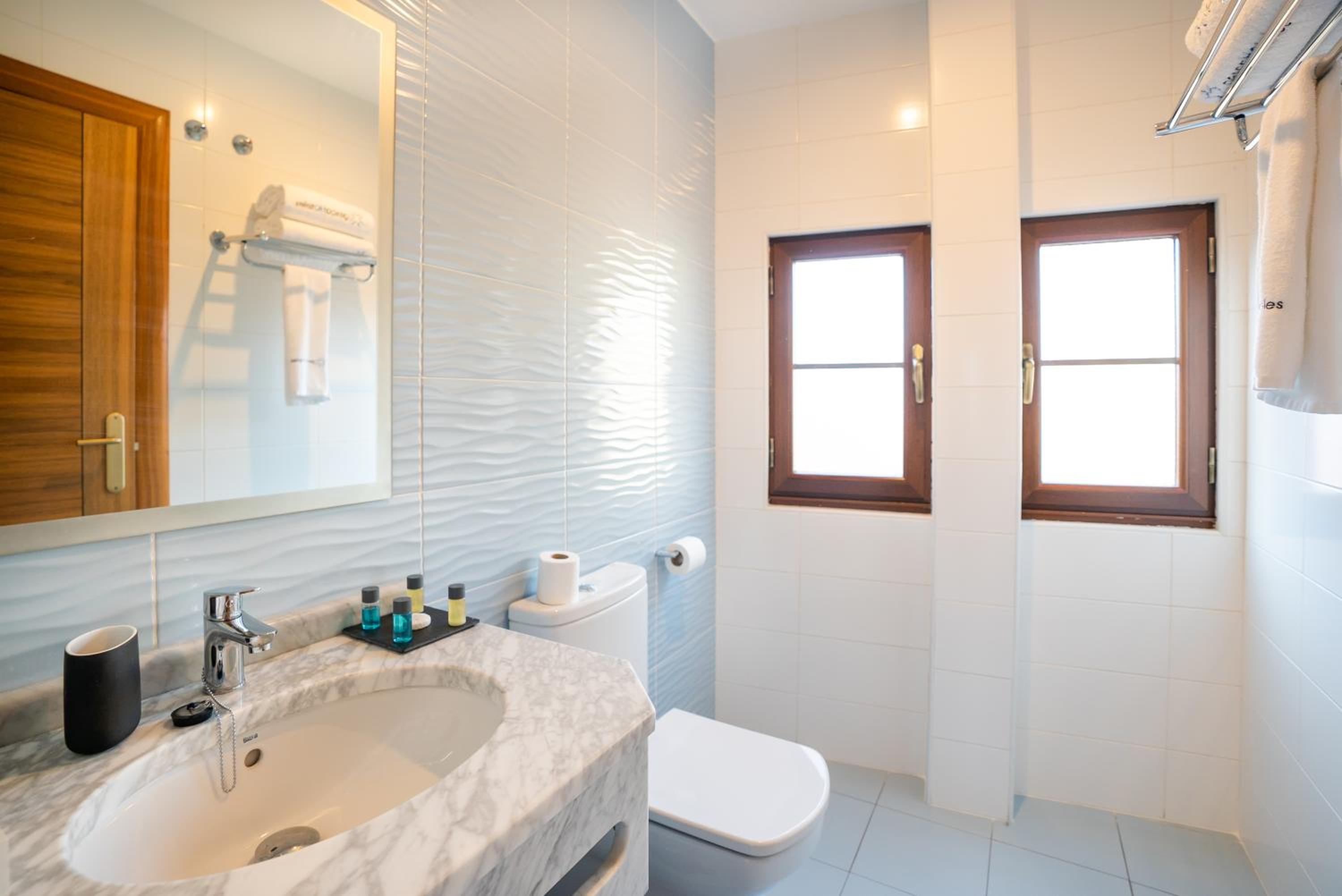 Double Room - Photo 10