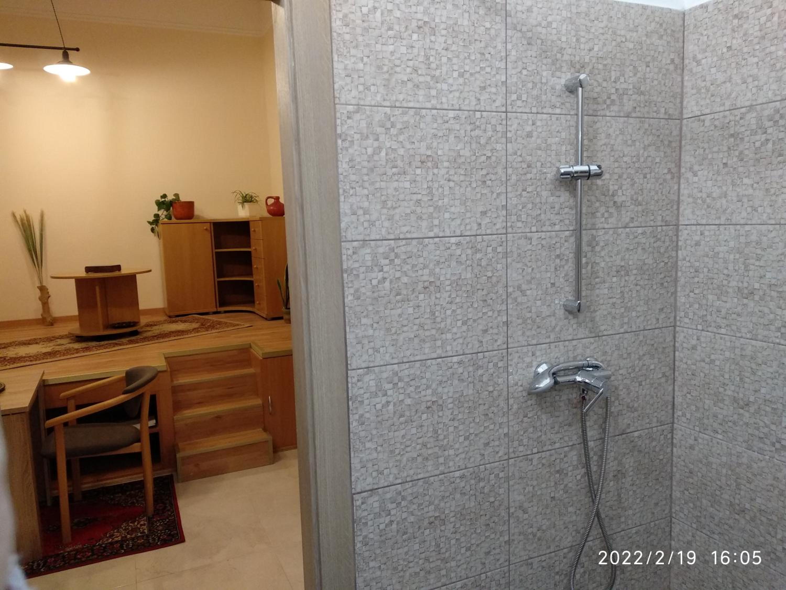 One-Bedroom Apartment - Photo 13