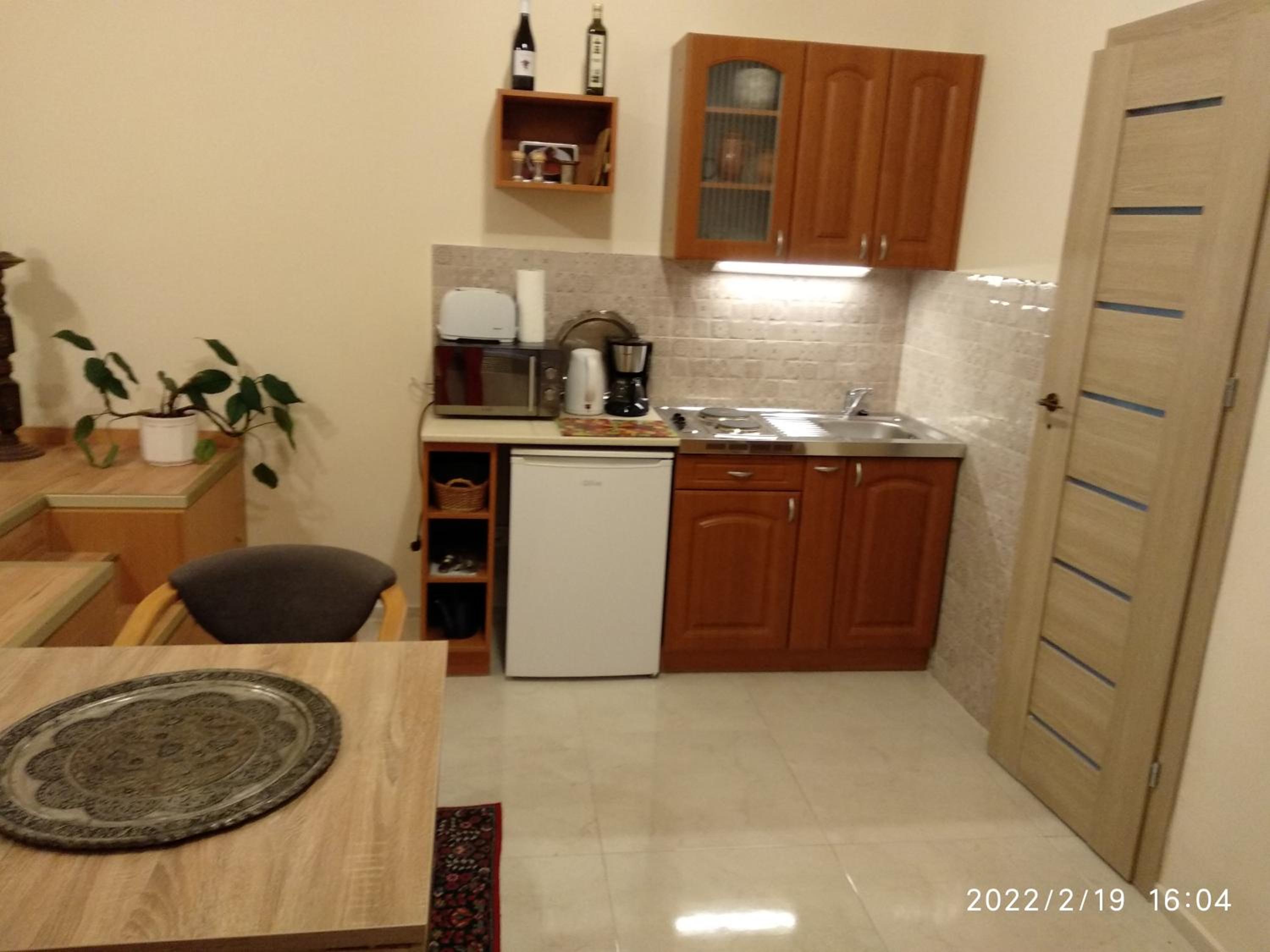 One-Bedroom Apartment - Photo 10