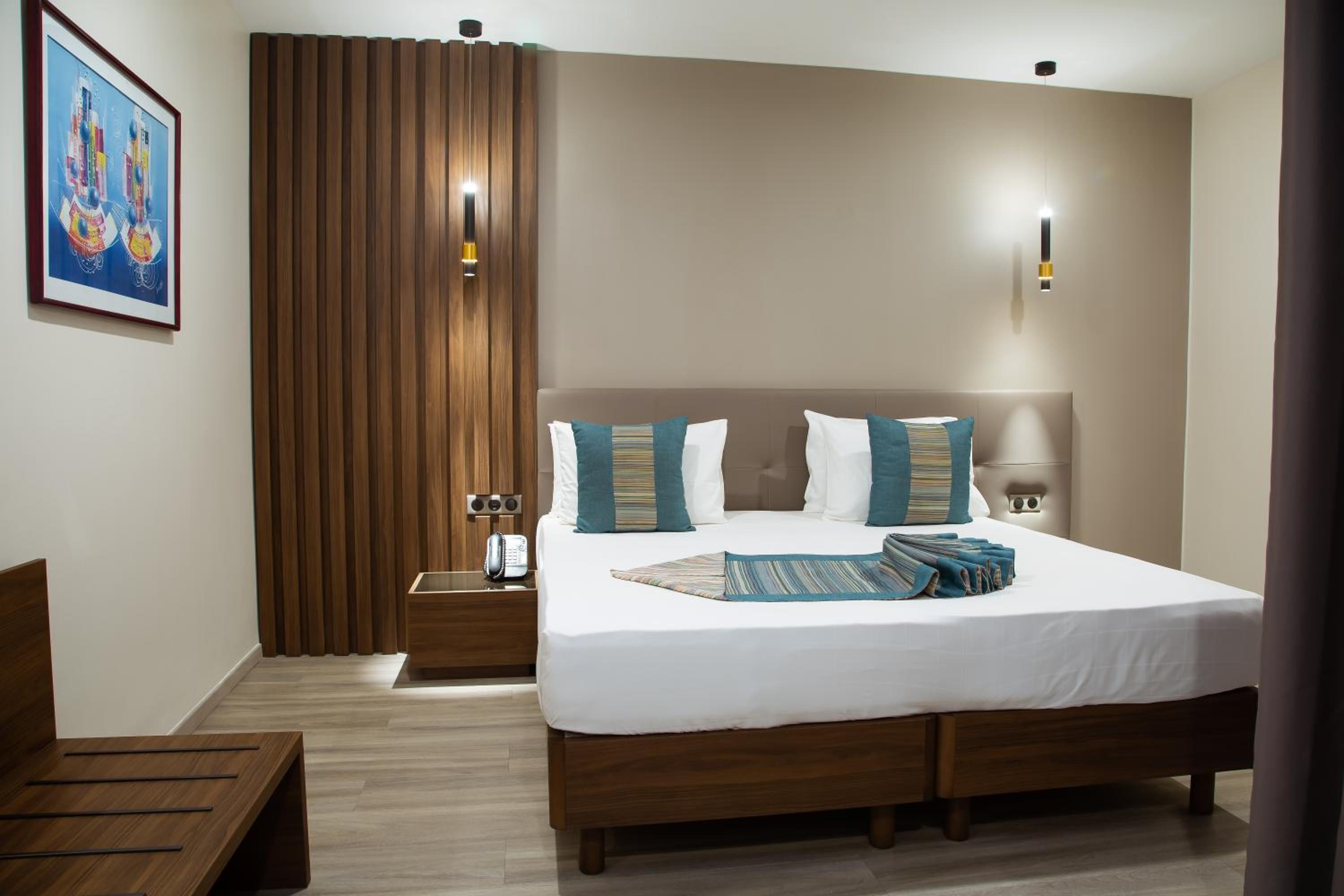 Deluxe Double Room photo 2