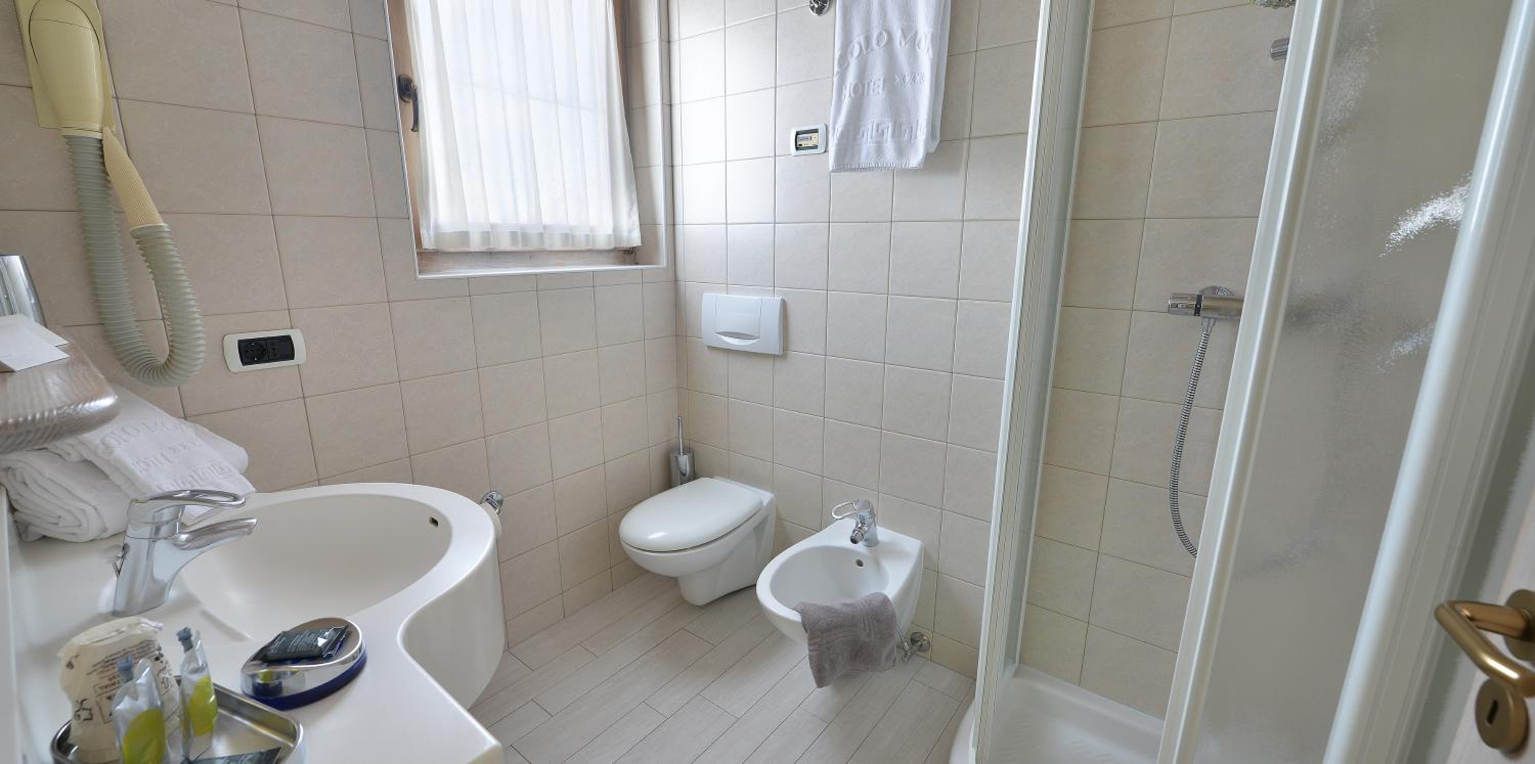 Superior Double or Twin Room - Photo 18