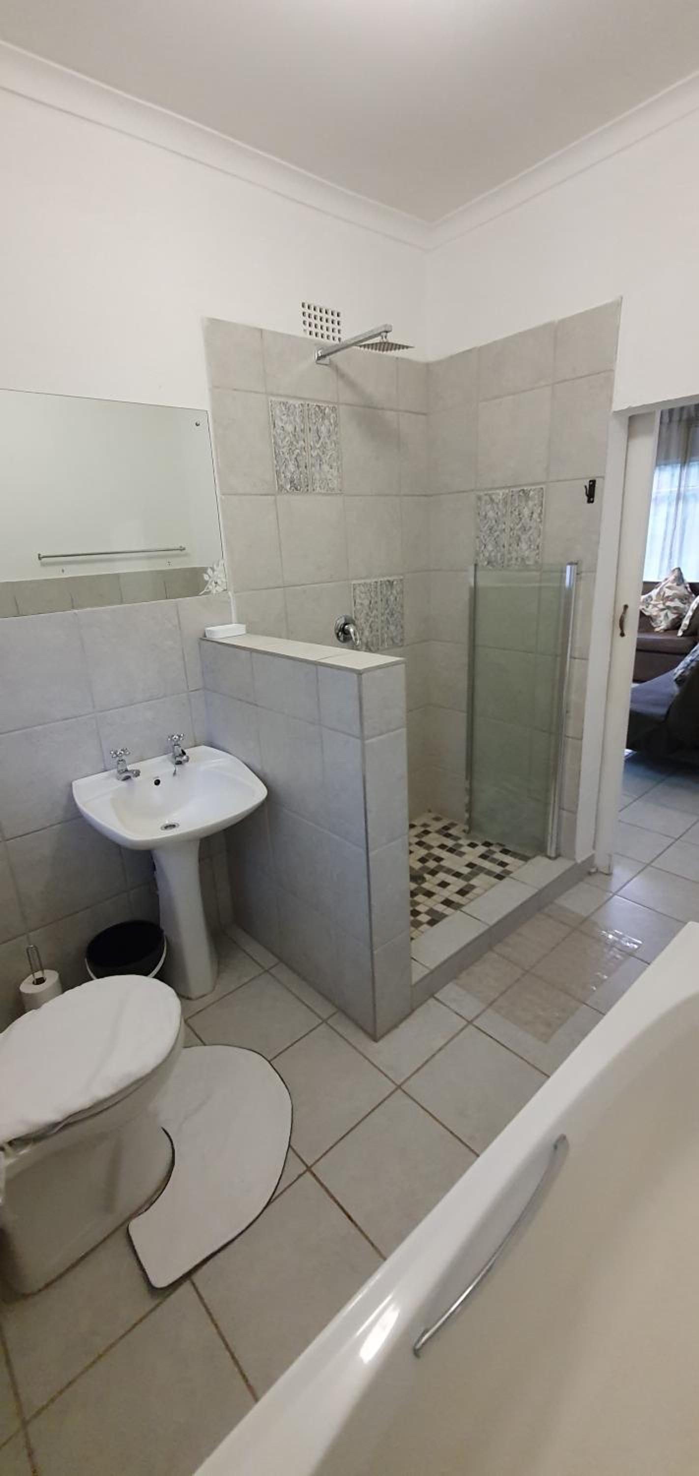 Standard Apartment - Photo 5