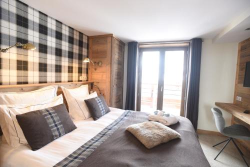 Double or Twin Room photo 3