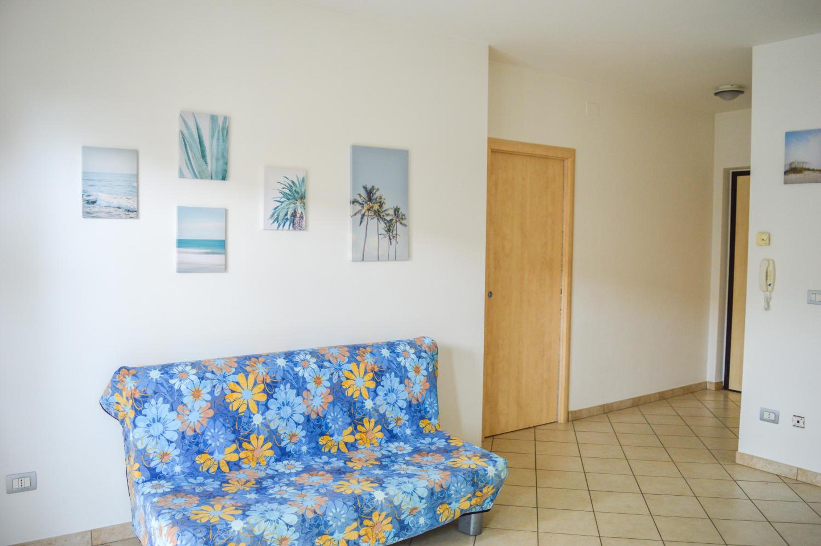 Apartment - Ground Floor photo 3
