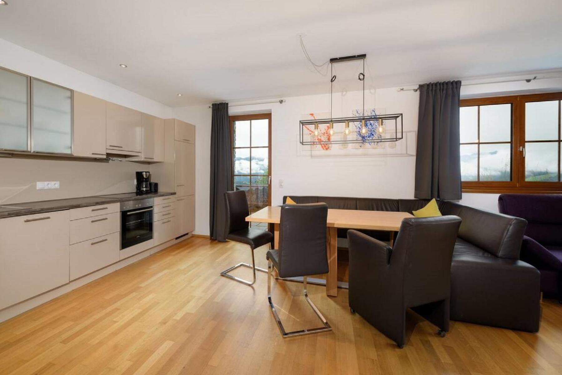 Two-Bedroom Apartment with Terrace photo 3