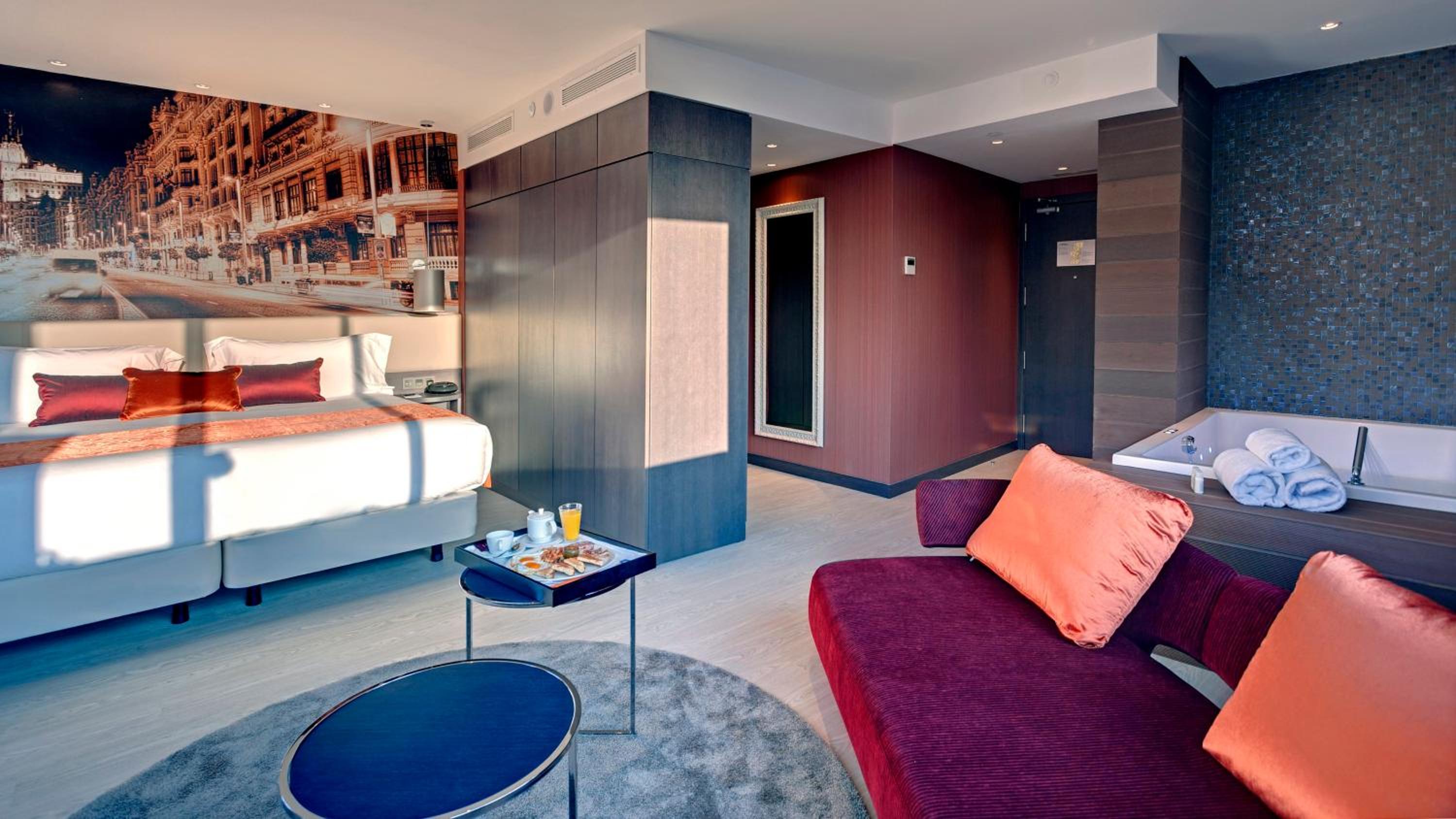 King Suite with Panoramic View