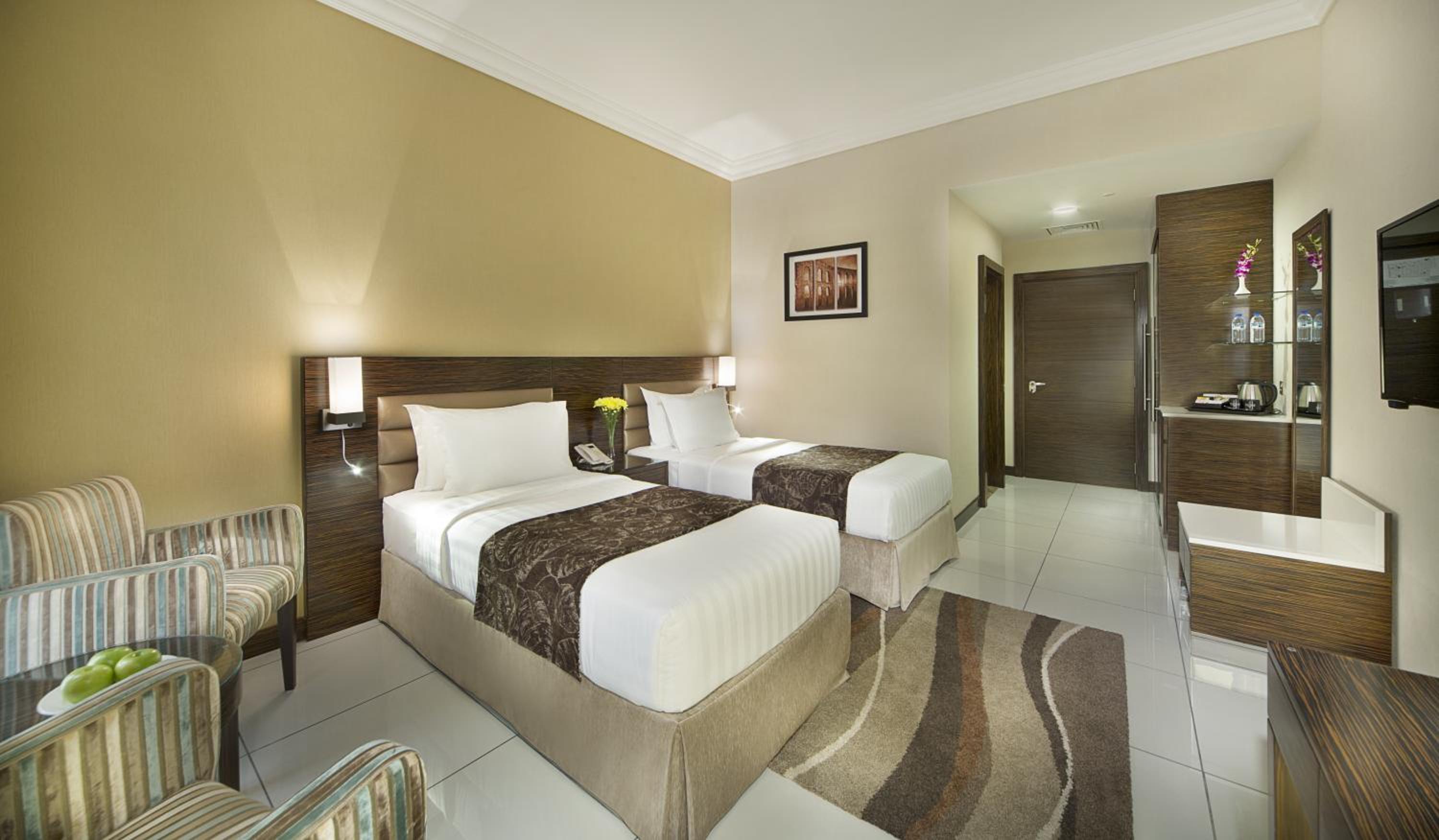 Deluxe Twin Room photo 2