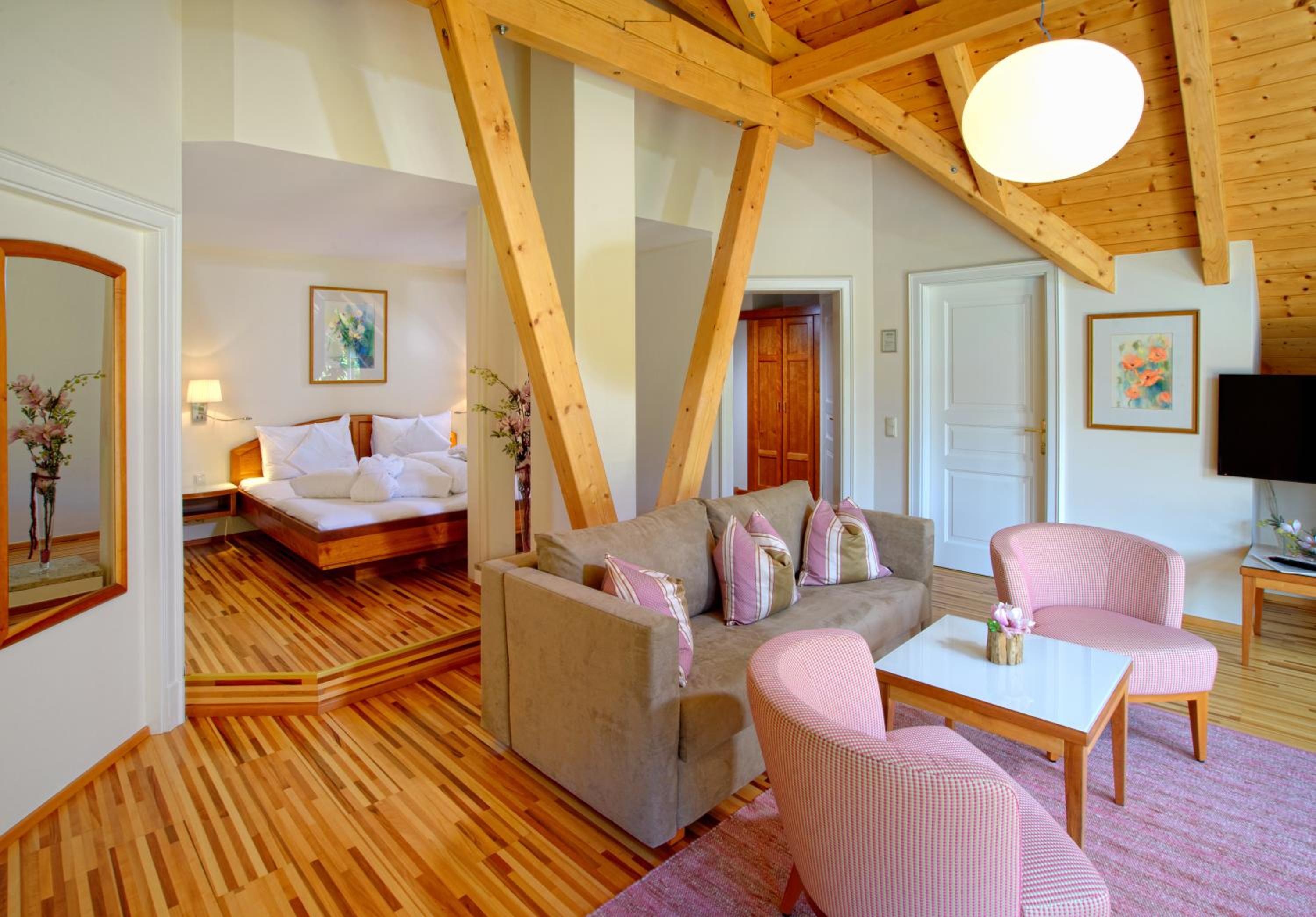 Comfort Suite photo 2