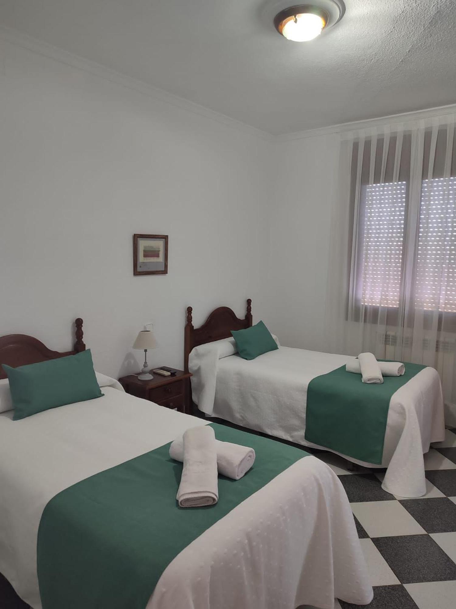Double Room with Private Bathroom photo 3