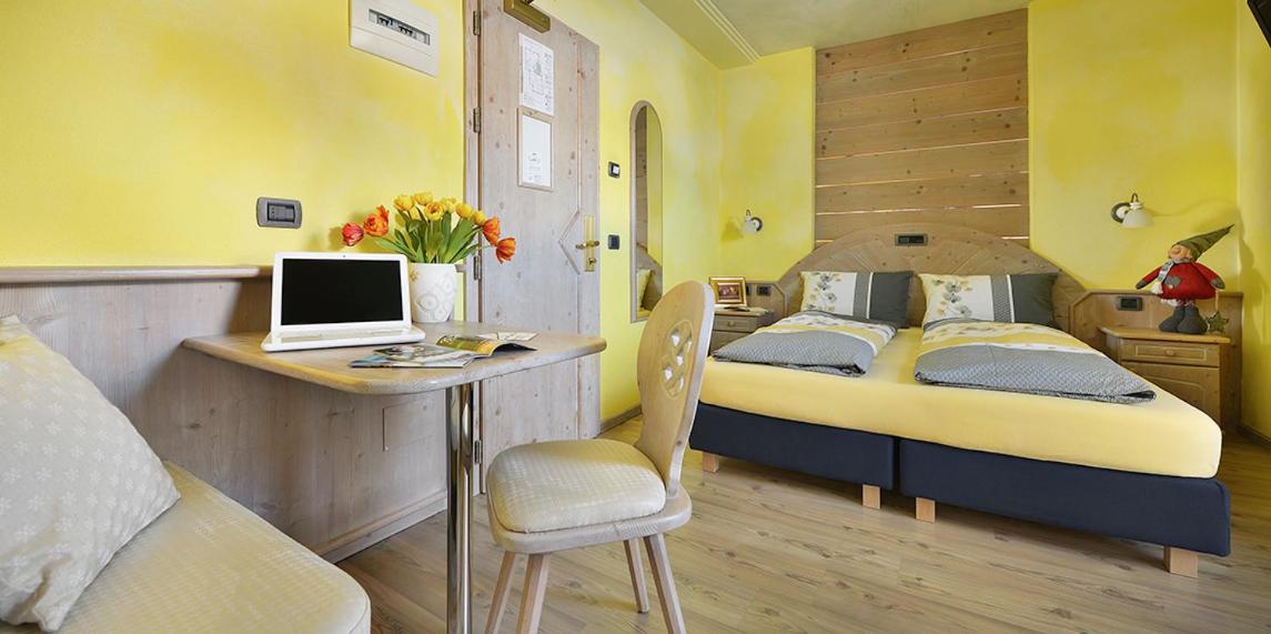 Double or Twin Room with Balcony - Photo 76