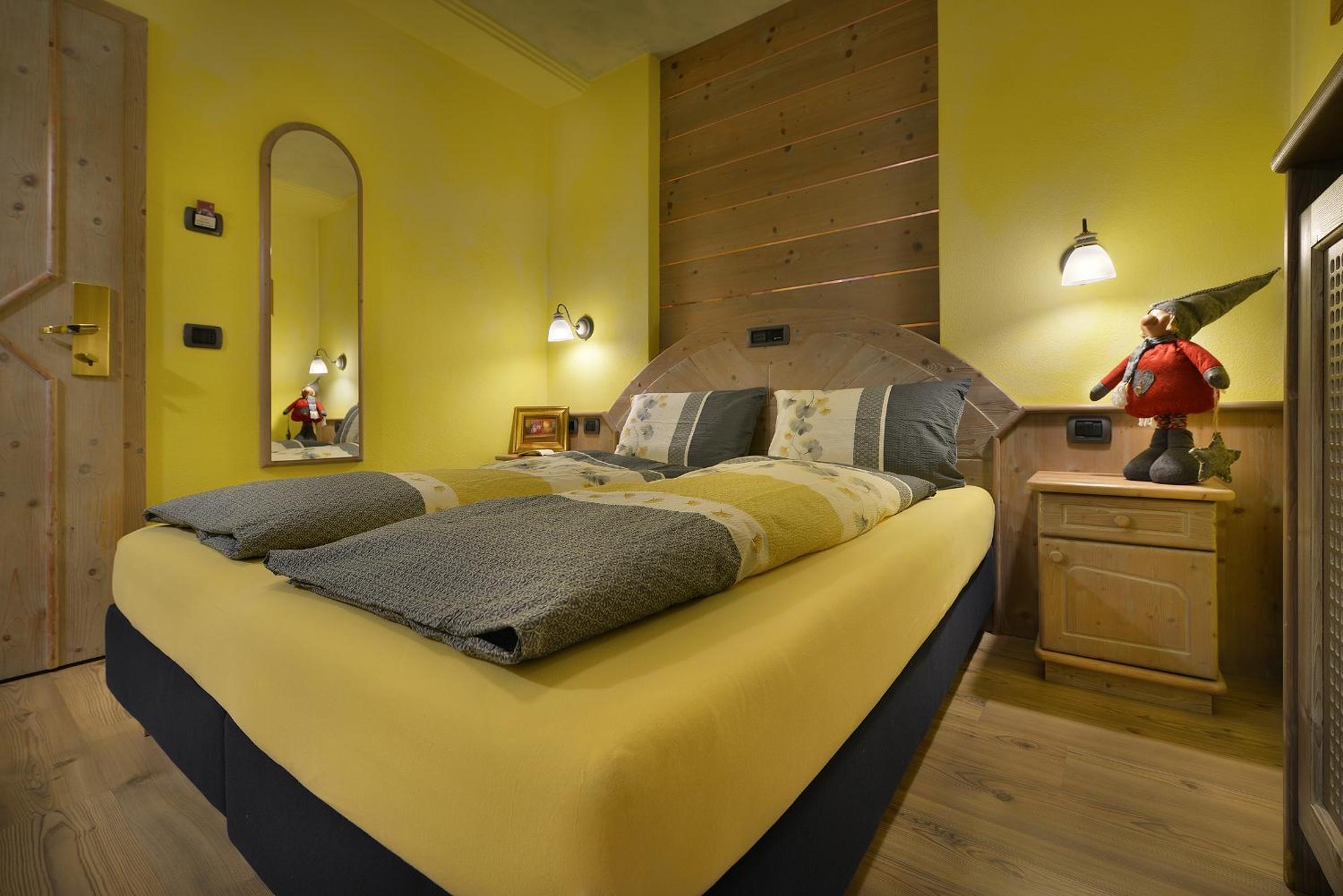 Superior Double or Twin Room - Photo 24