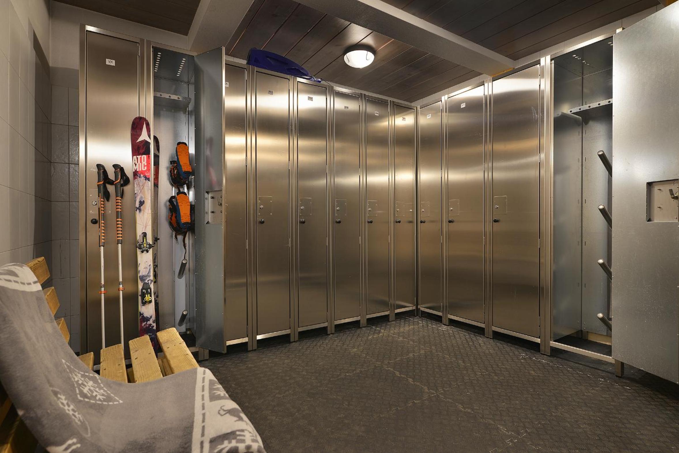 Superior Double or Twin Room - Photo 8