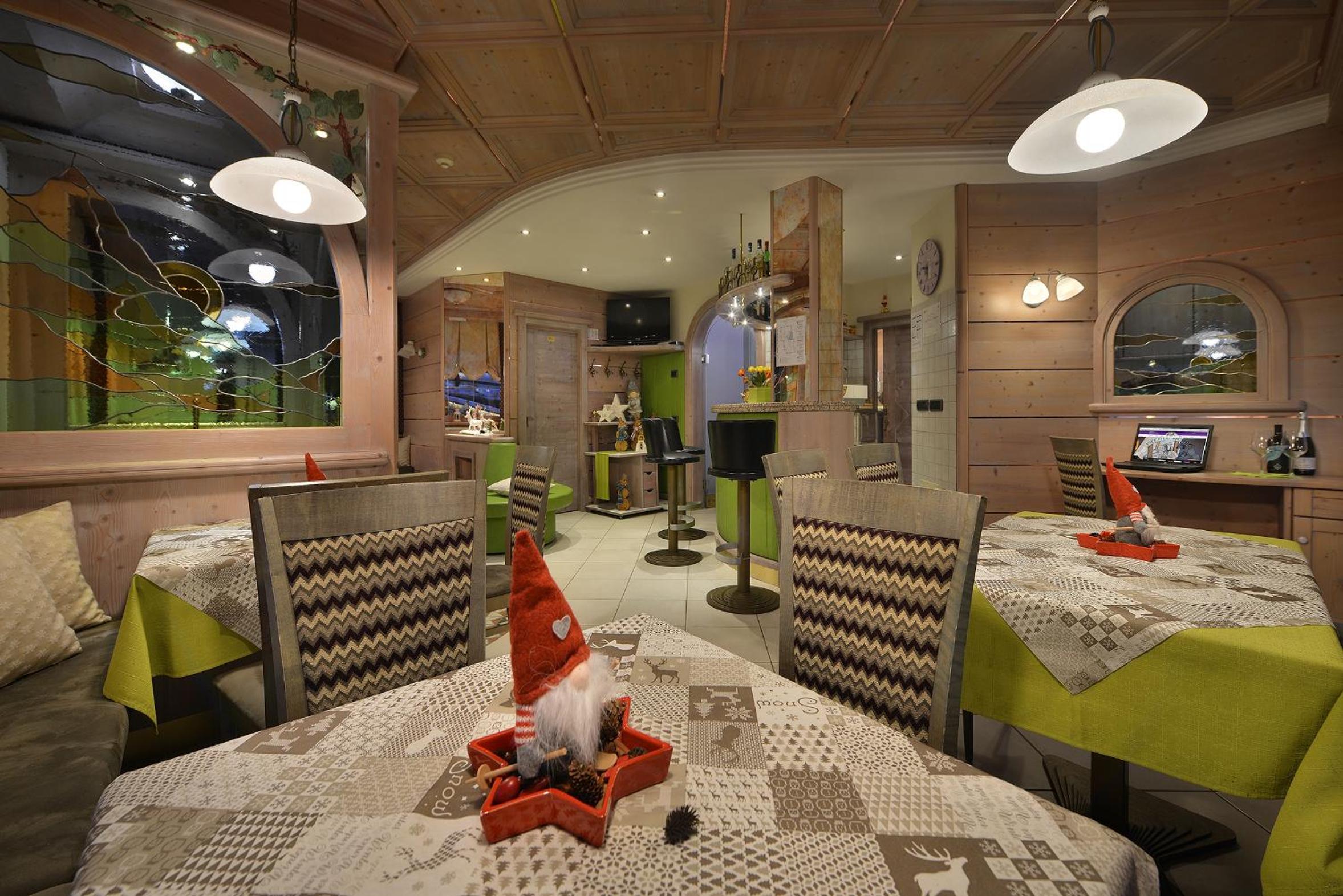 Double or Twin Room with Balcony - Photo 44
