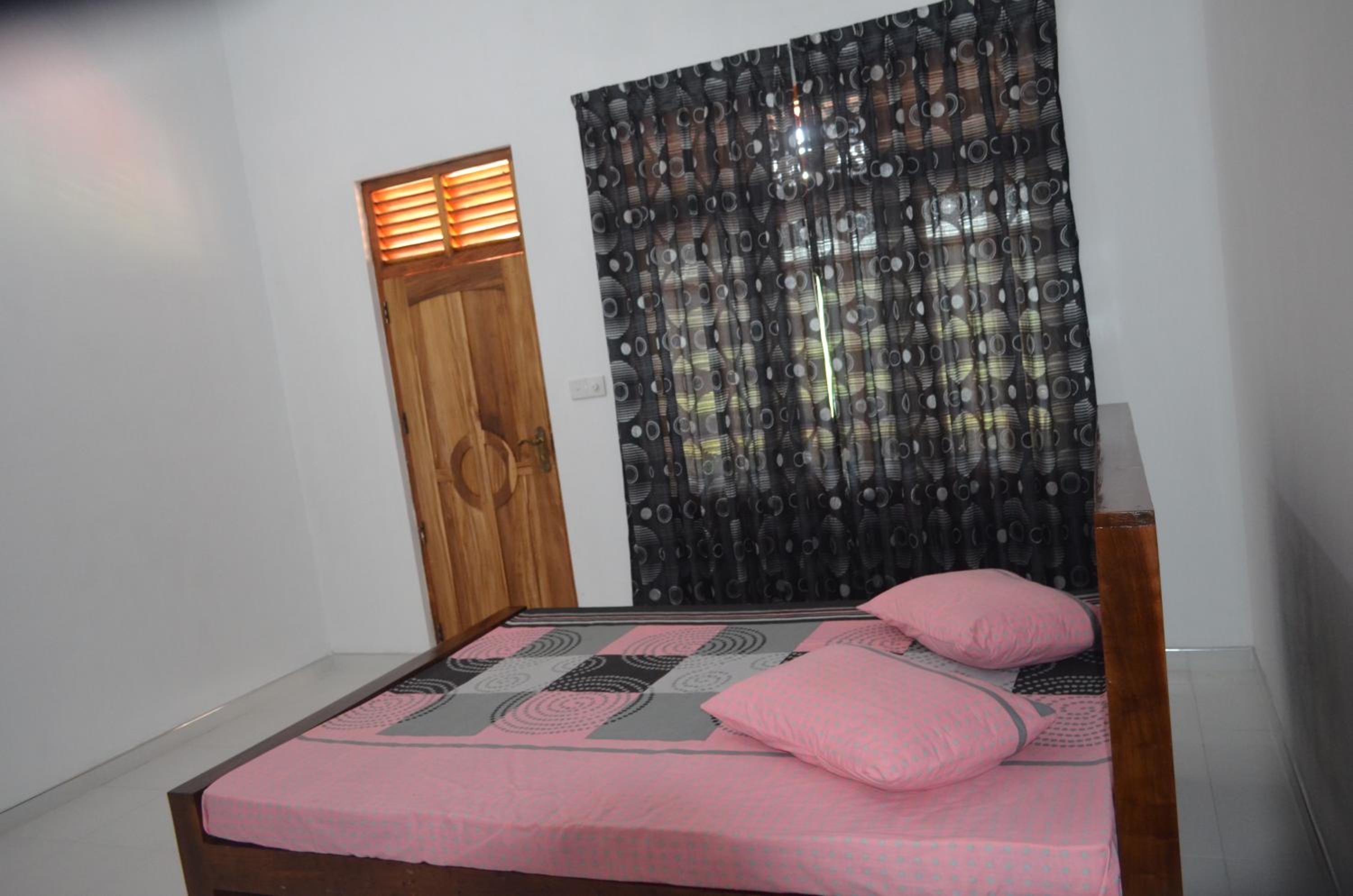 Standard Double Room with Fan photo 3