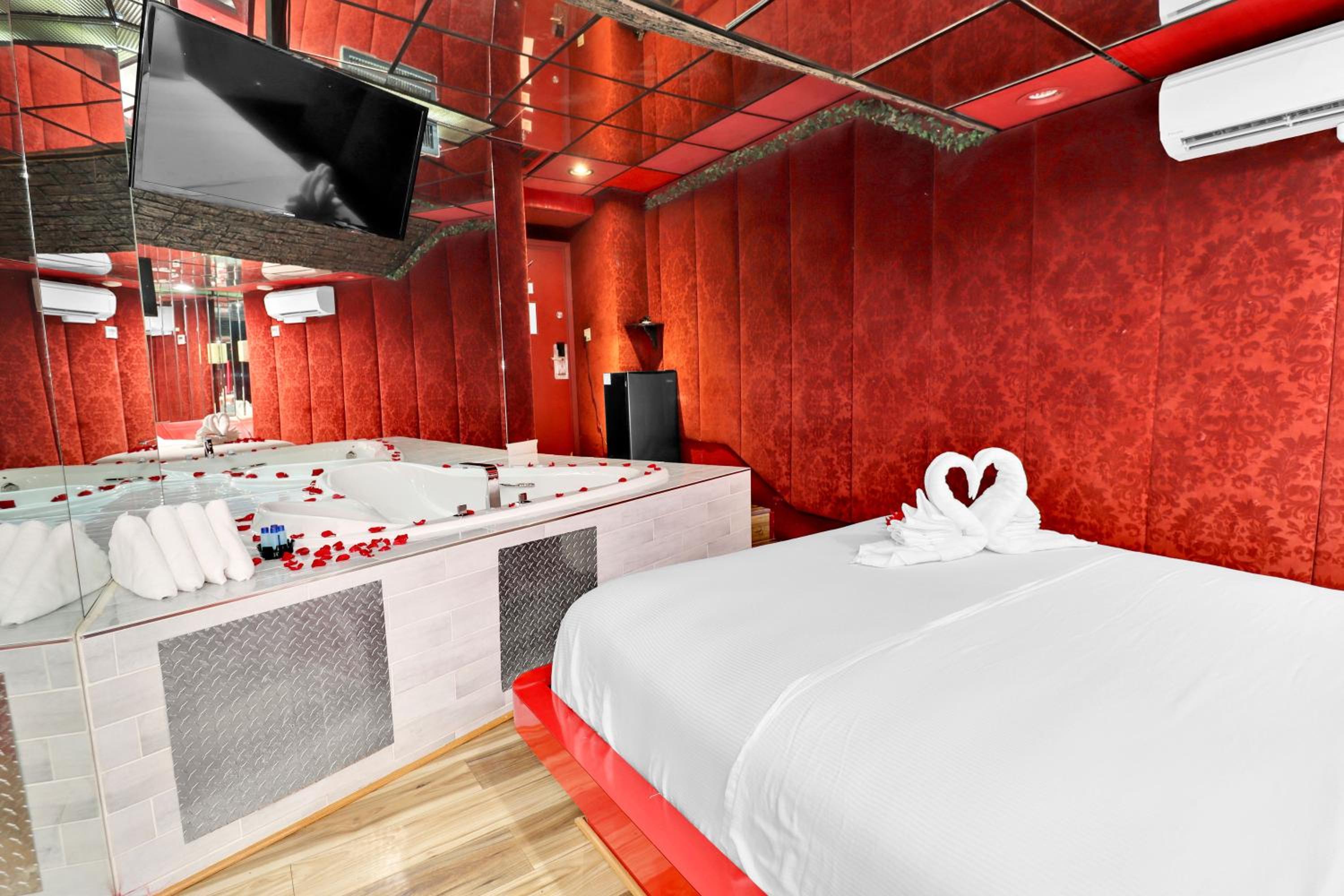 Deluxe Queen Studio  - Photo 2
