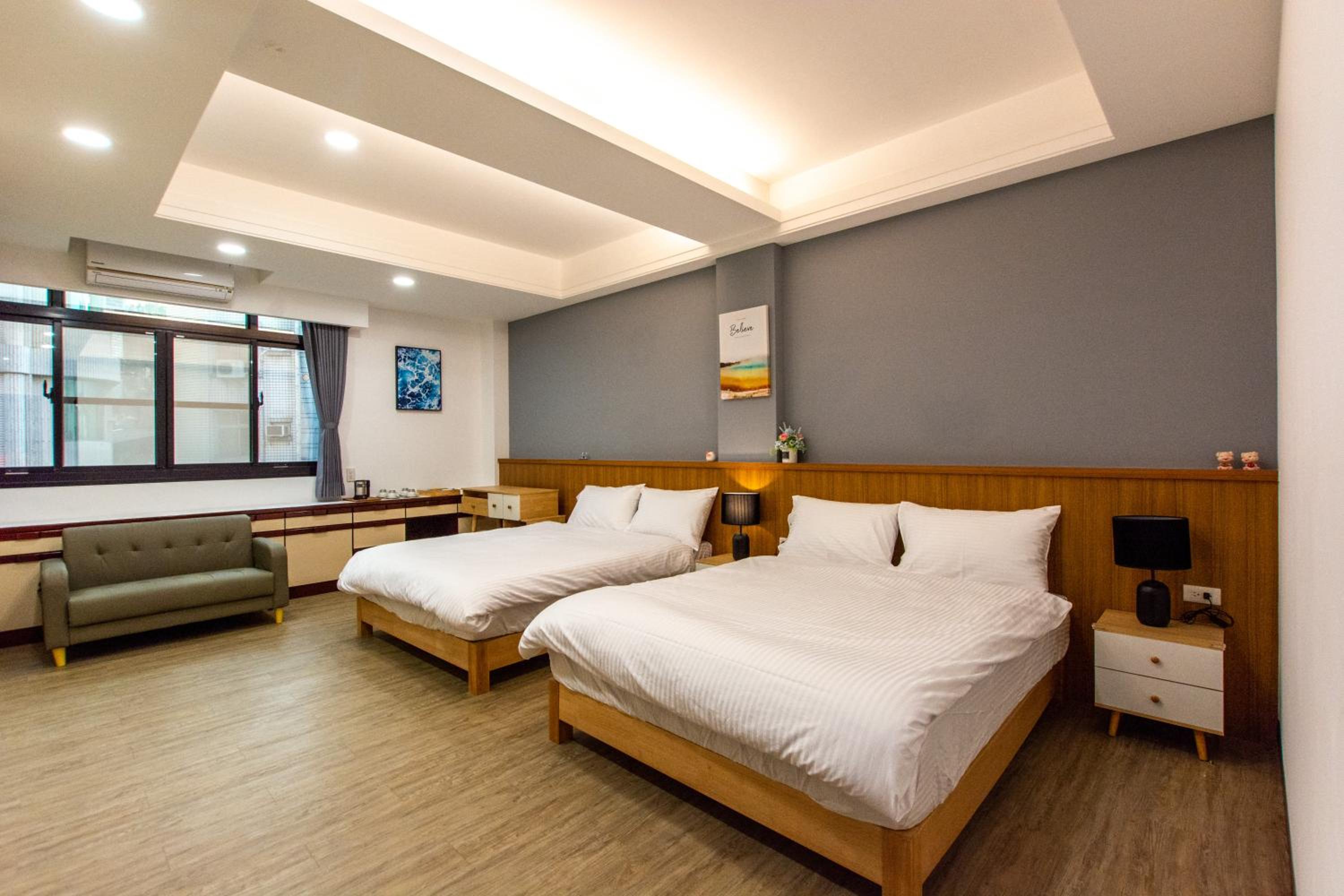 Classic Quadruple Room photo 1