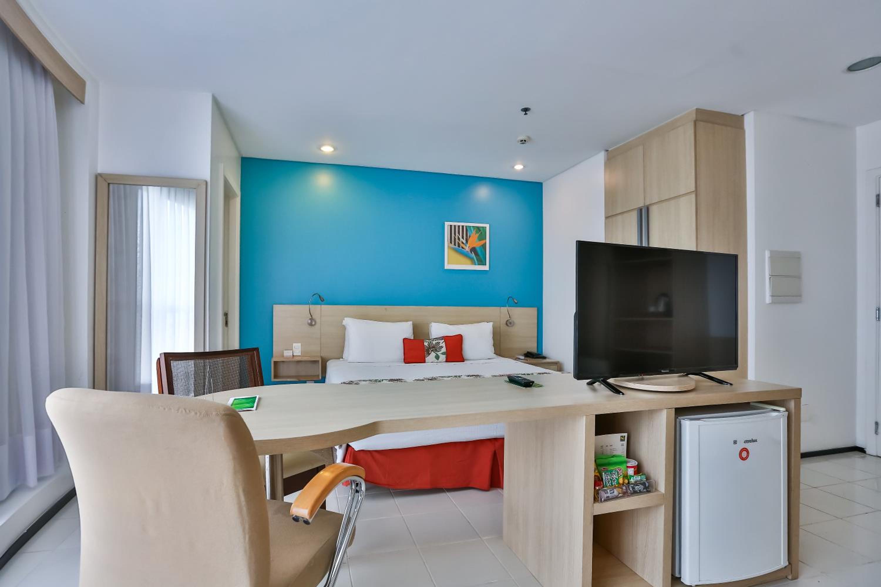 One-Bedroom Suite - Photo 1