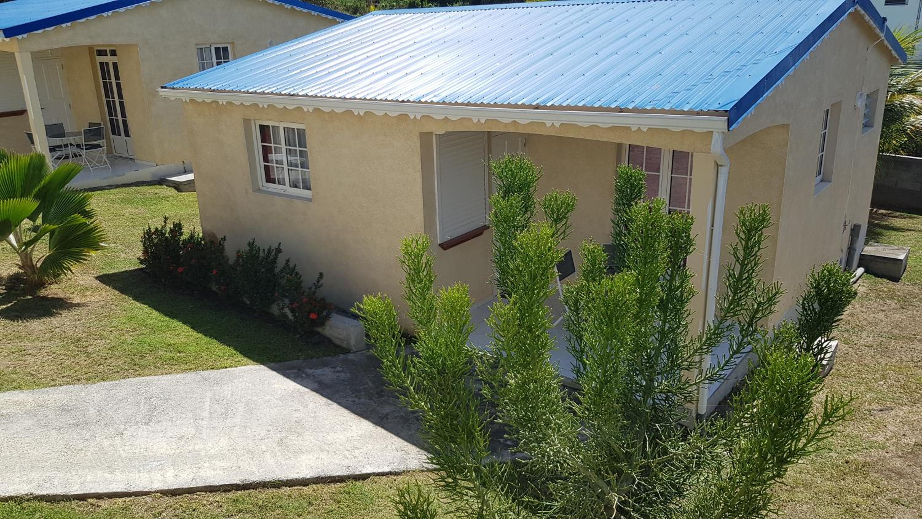 Two-Bedroom House - Photo 36