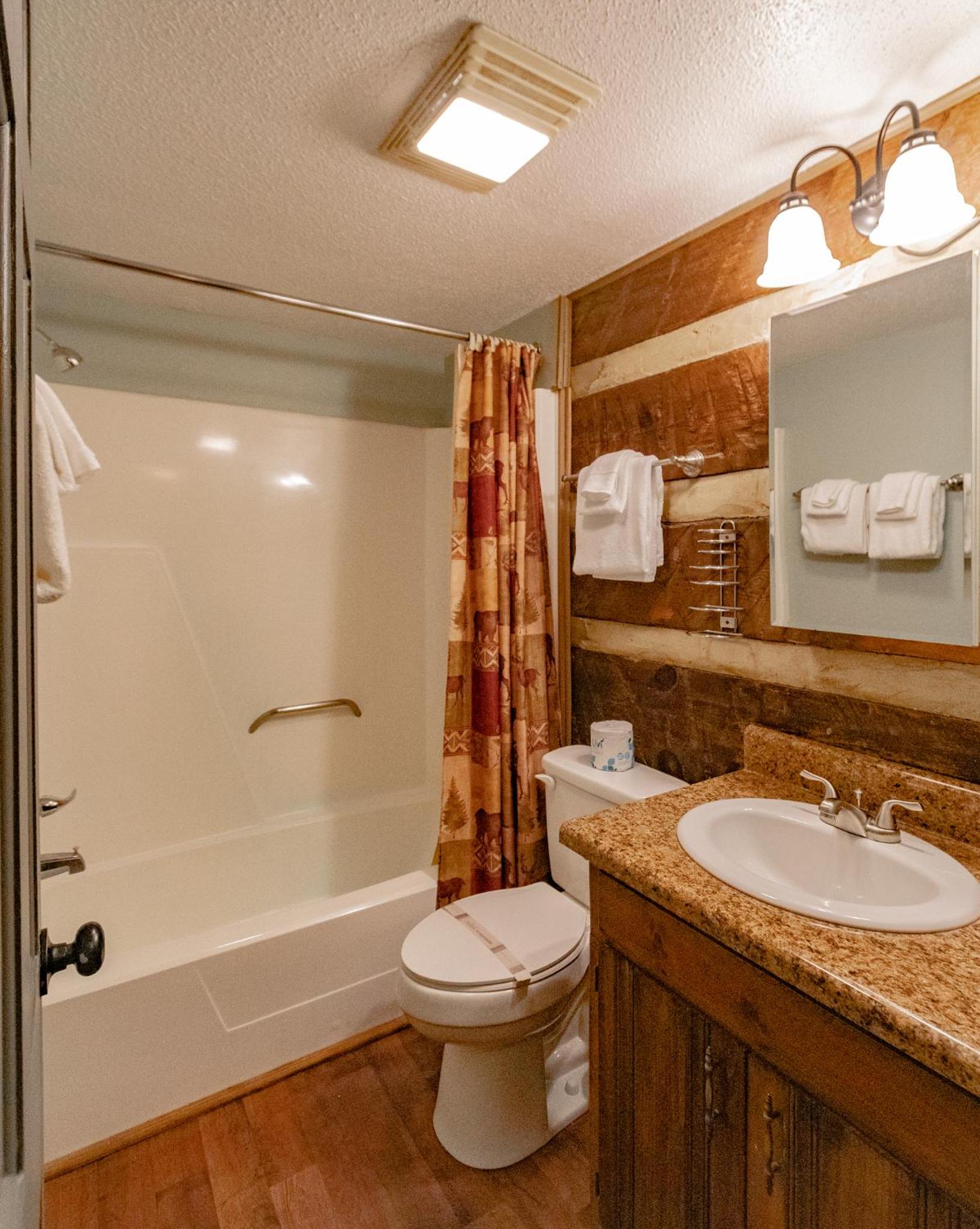 Deluxe Family Suite