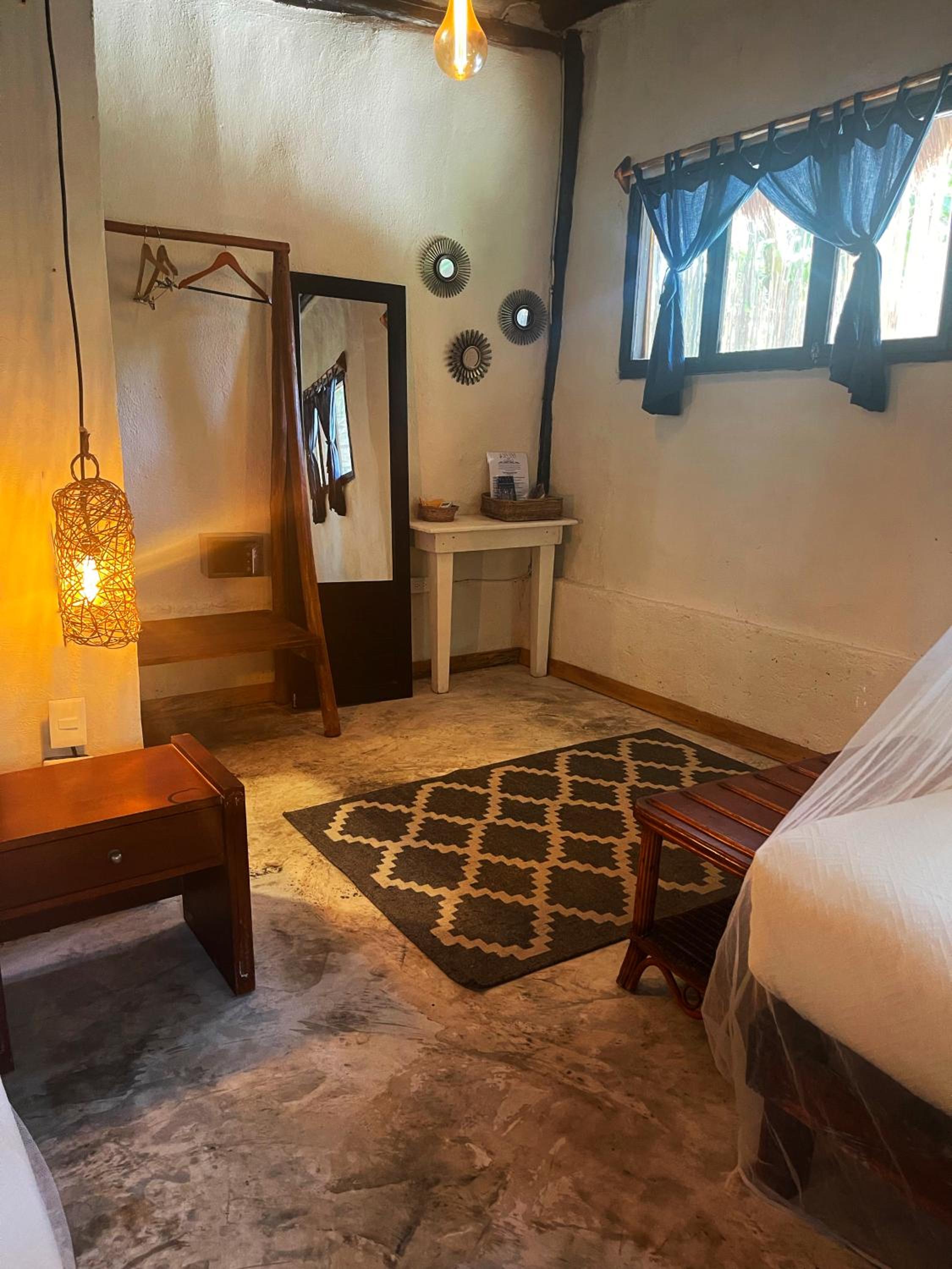 Double Room with Two Double Beds - Photo 15