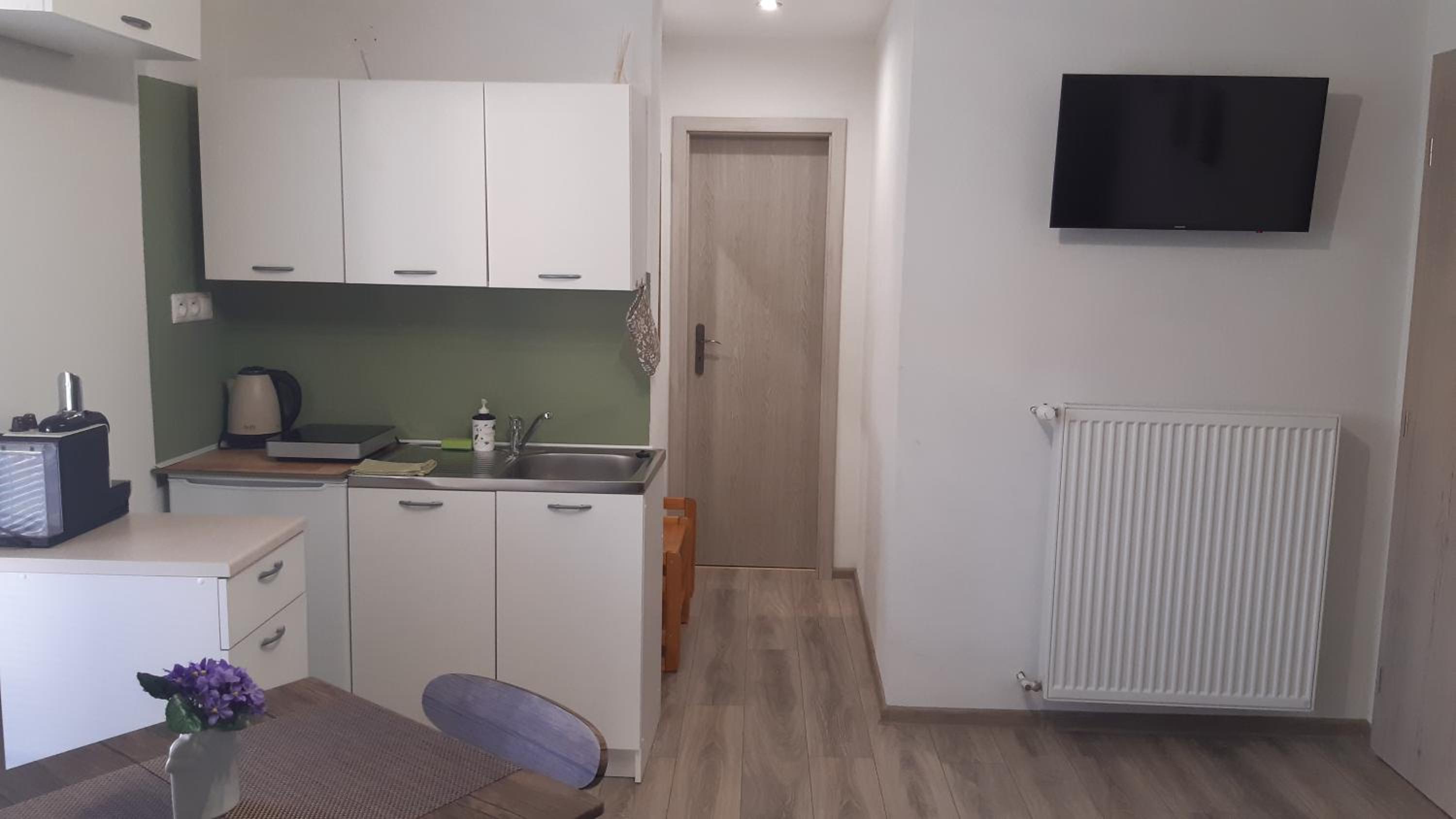 One-Bedroom Apartment - Photo 13