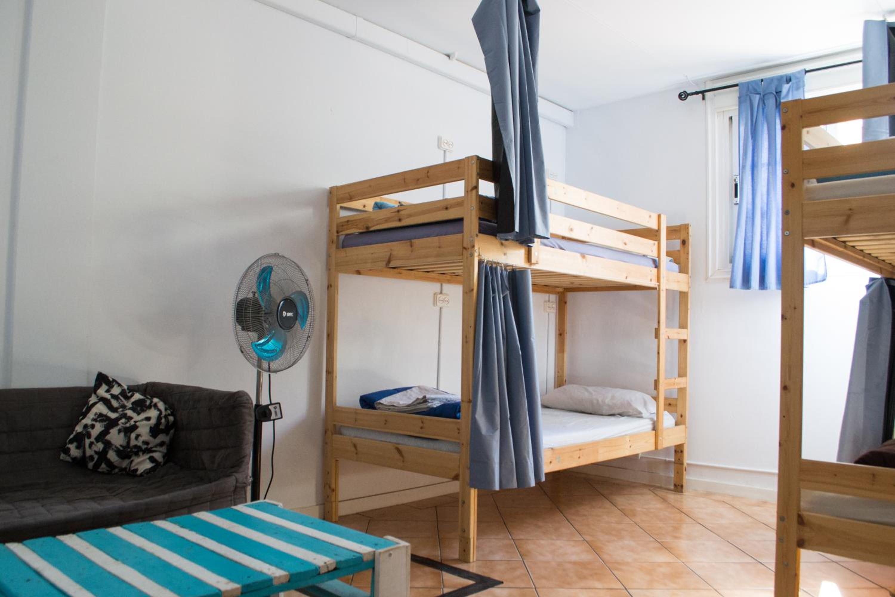 Bed In 4-Bed Mixed Dormitory Room photo 3