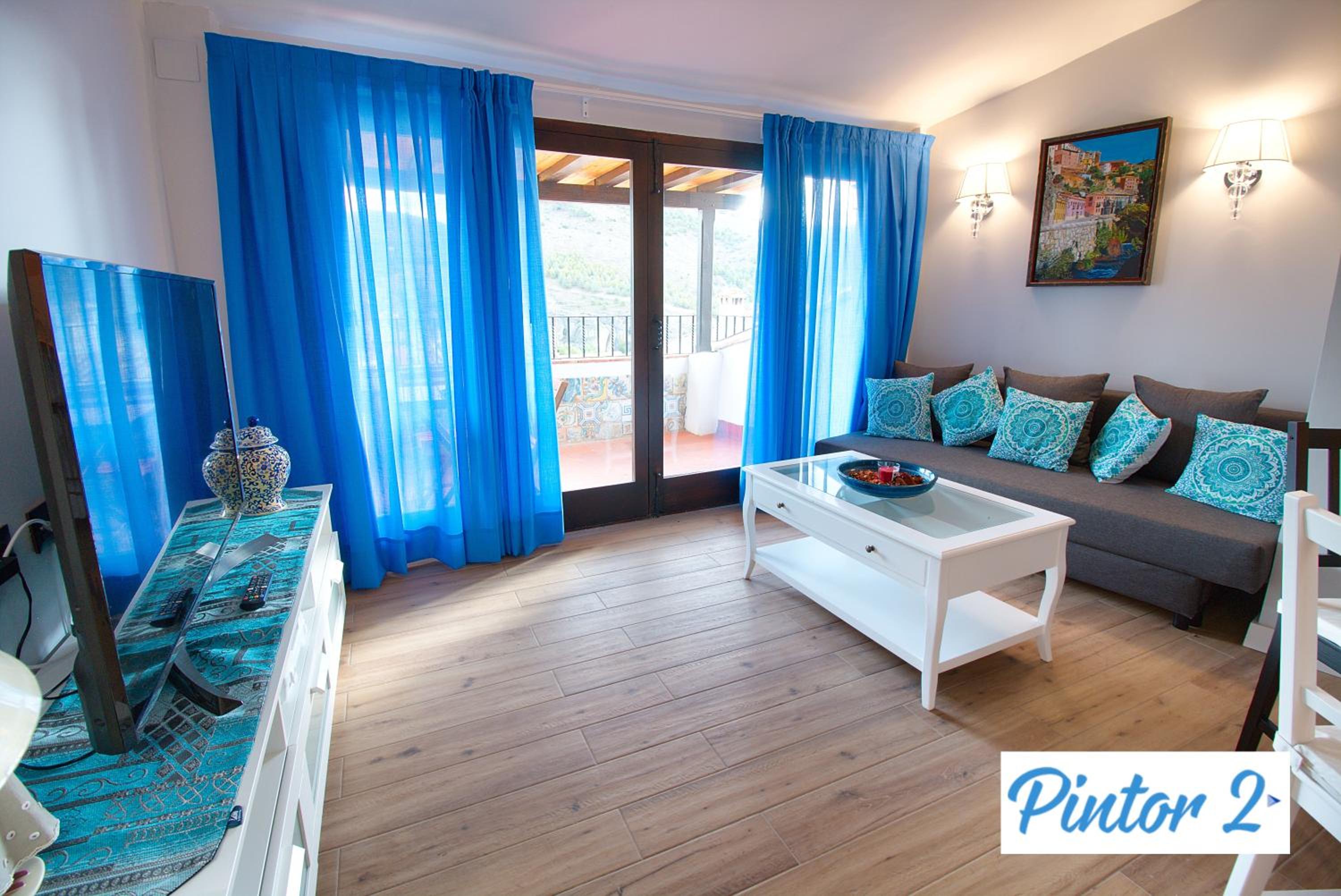Pintor 2 with terrace - Photo 3