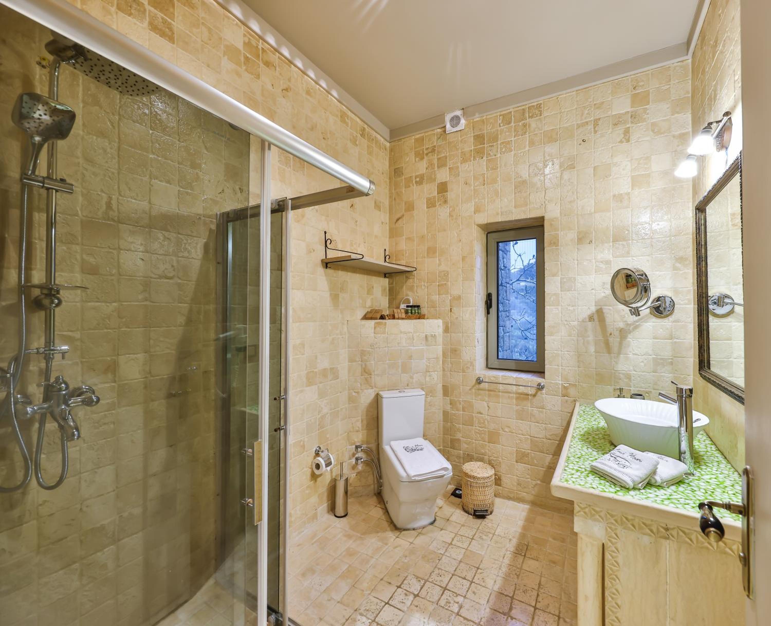 Superior Room with Balcony photo 2