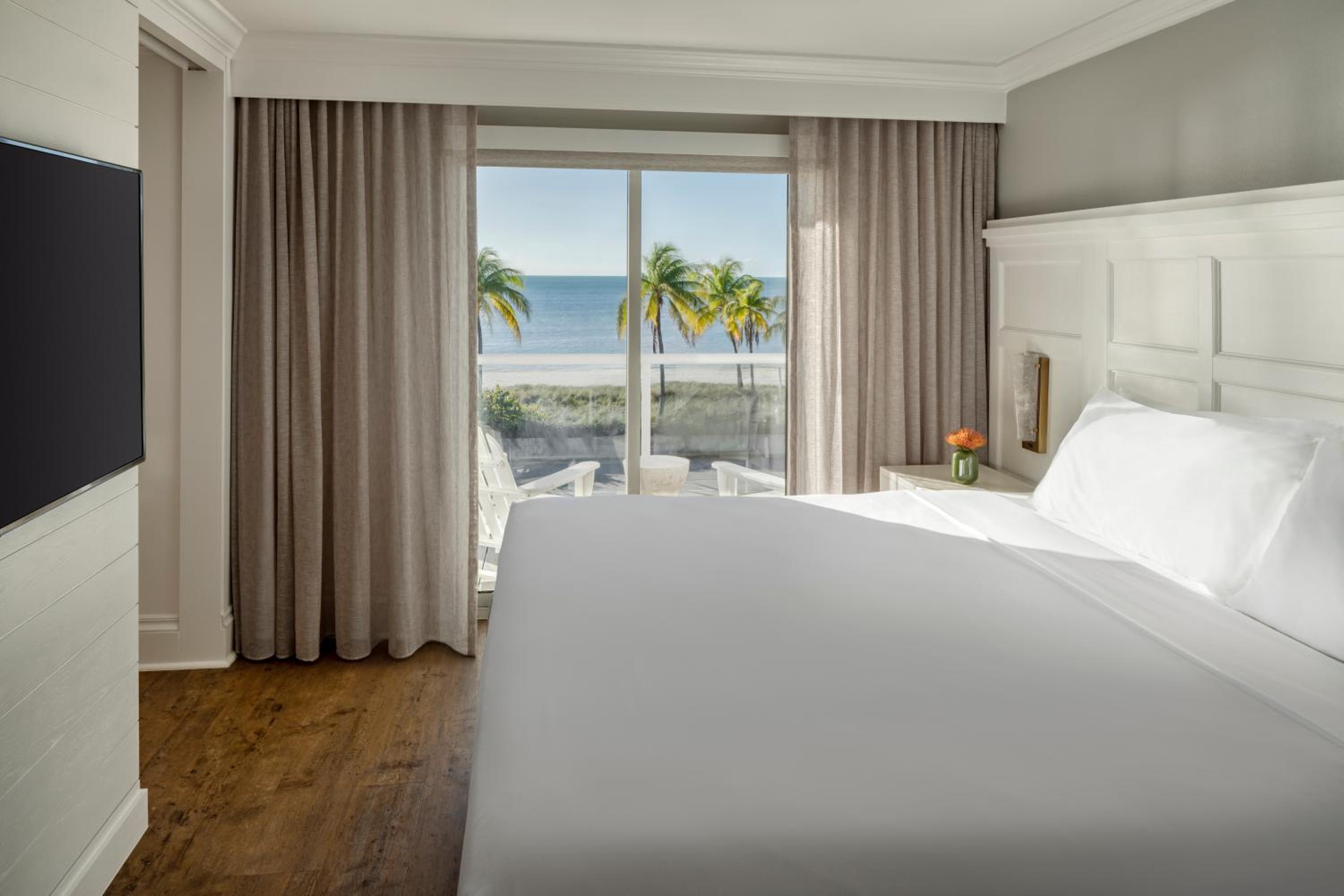 King Suite with Ocean View - Photo 3