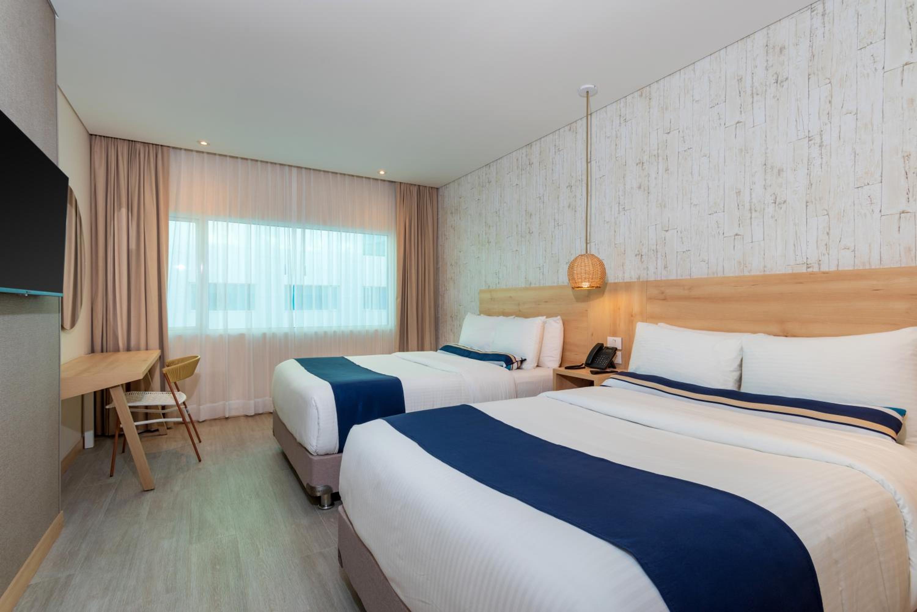 Double Room with Two Double Beds - Photo 1