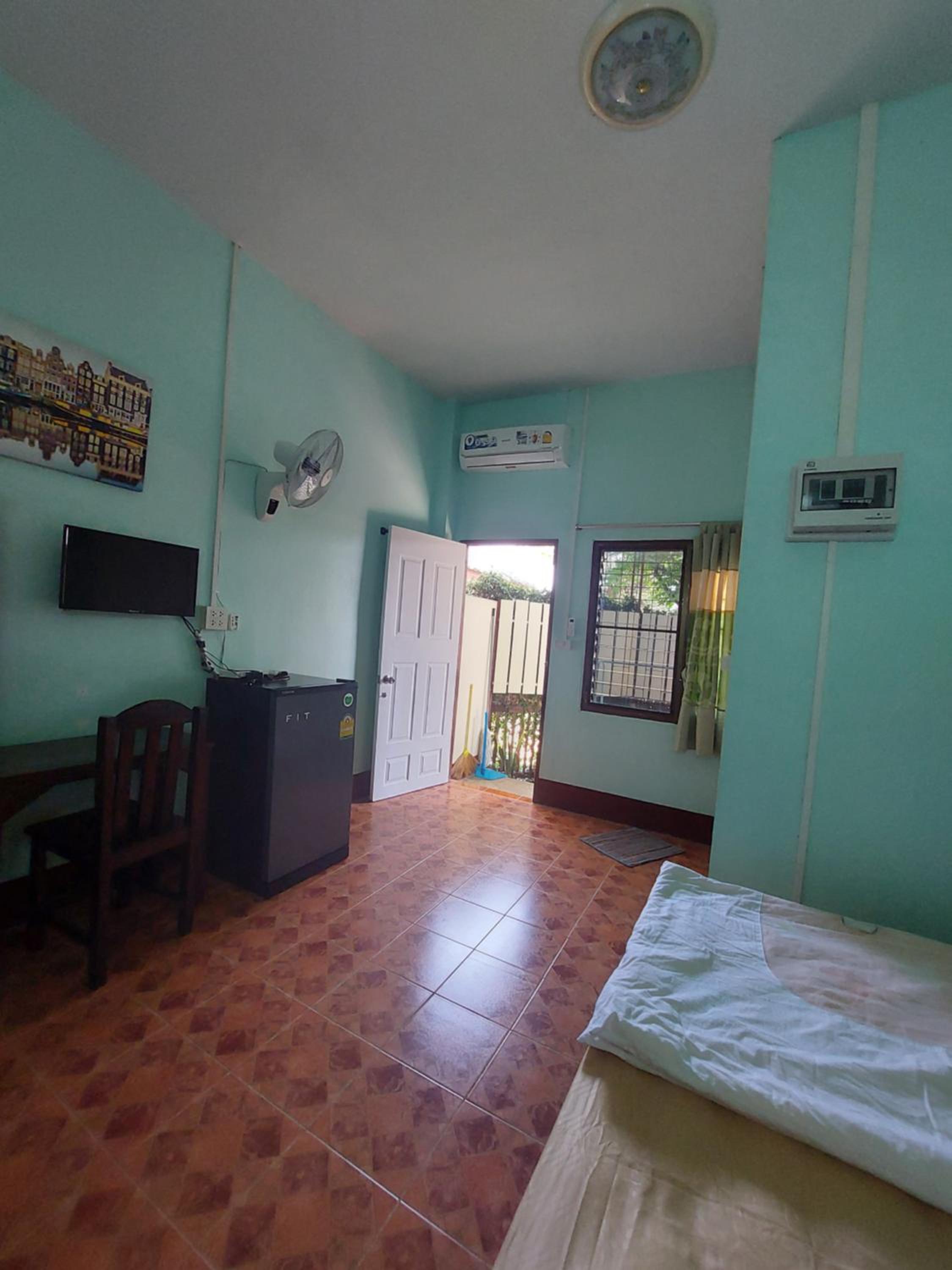 Single Room photo 1