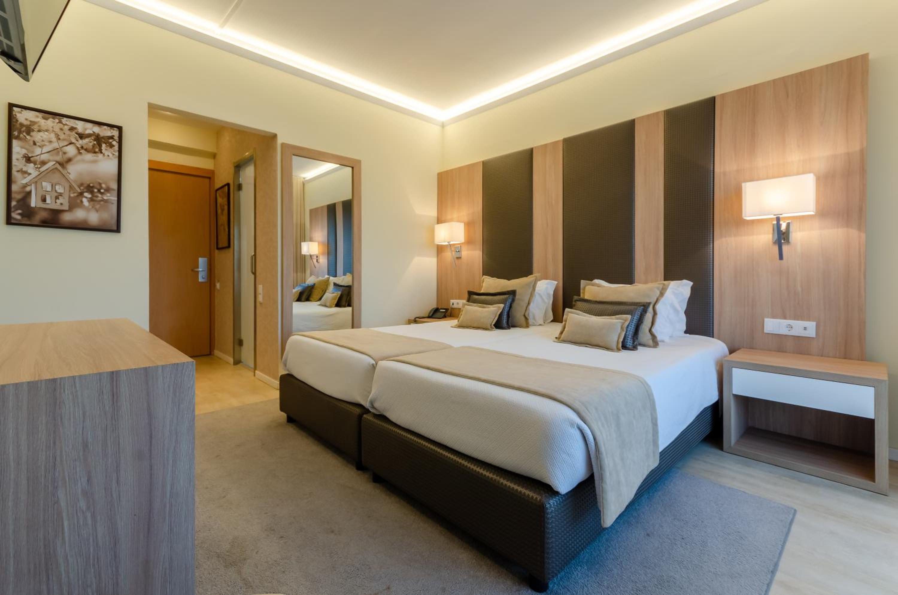 Superior Twin Room photo 3